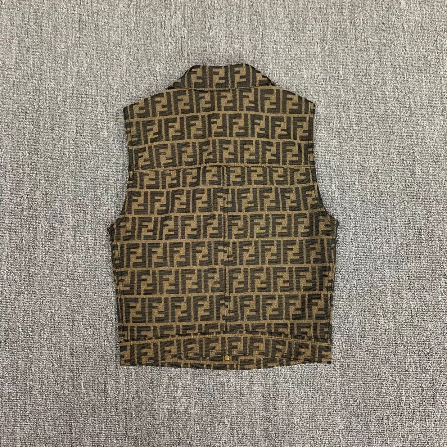 Fendi Fendi Brown FF Monogram Shirt Vest 32 9/10 Size XXS / US 00 / IT 34 - 2 Thumbnail