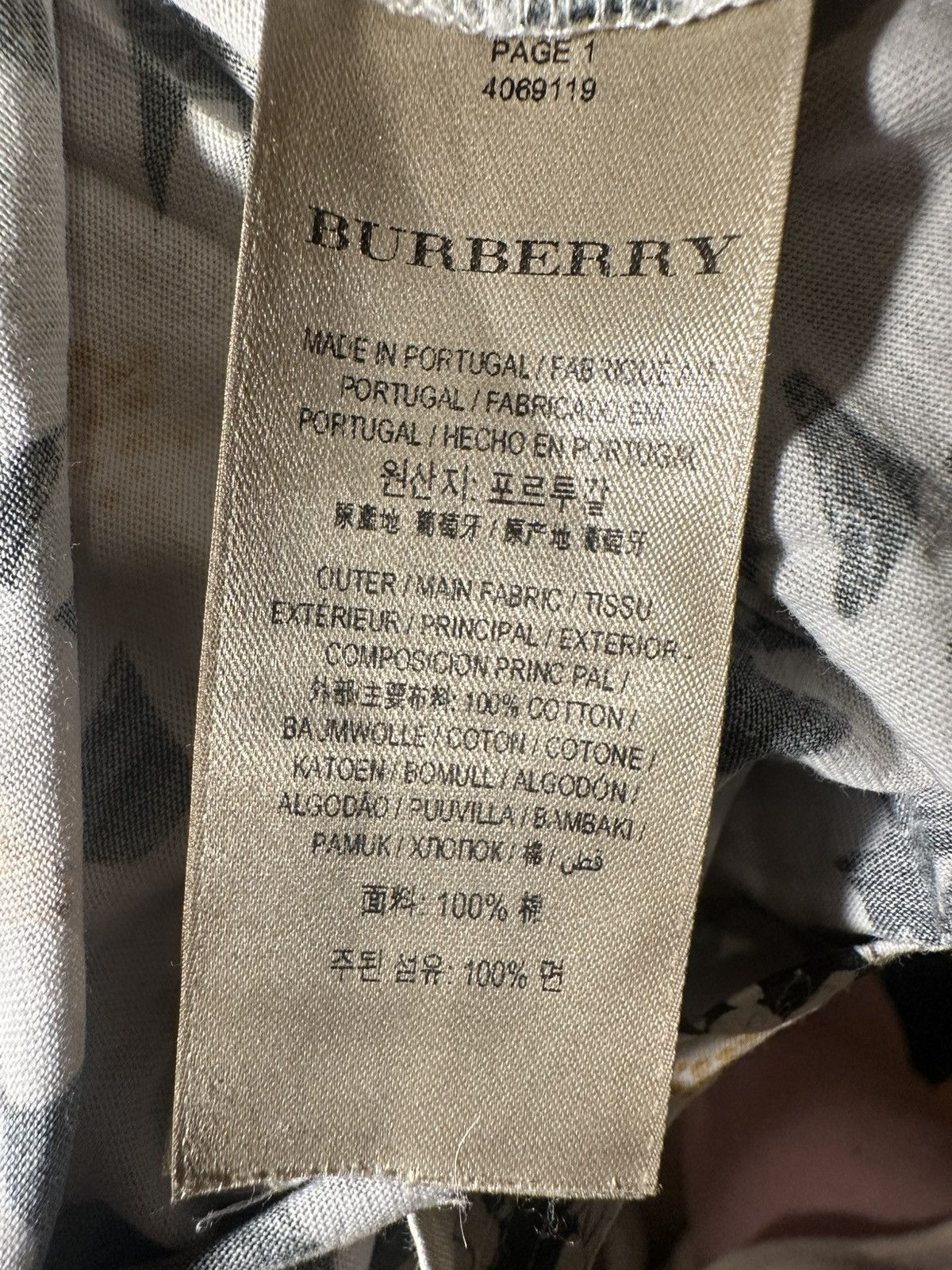 Burberry Burberry Daisy Print T-Shirt L, Portugal — Floral Allover Size US L / EU 52-54 / 3 - 4 Thumbnail