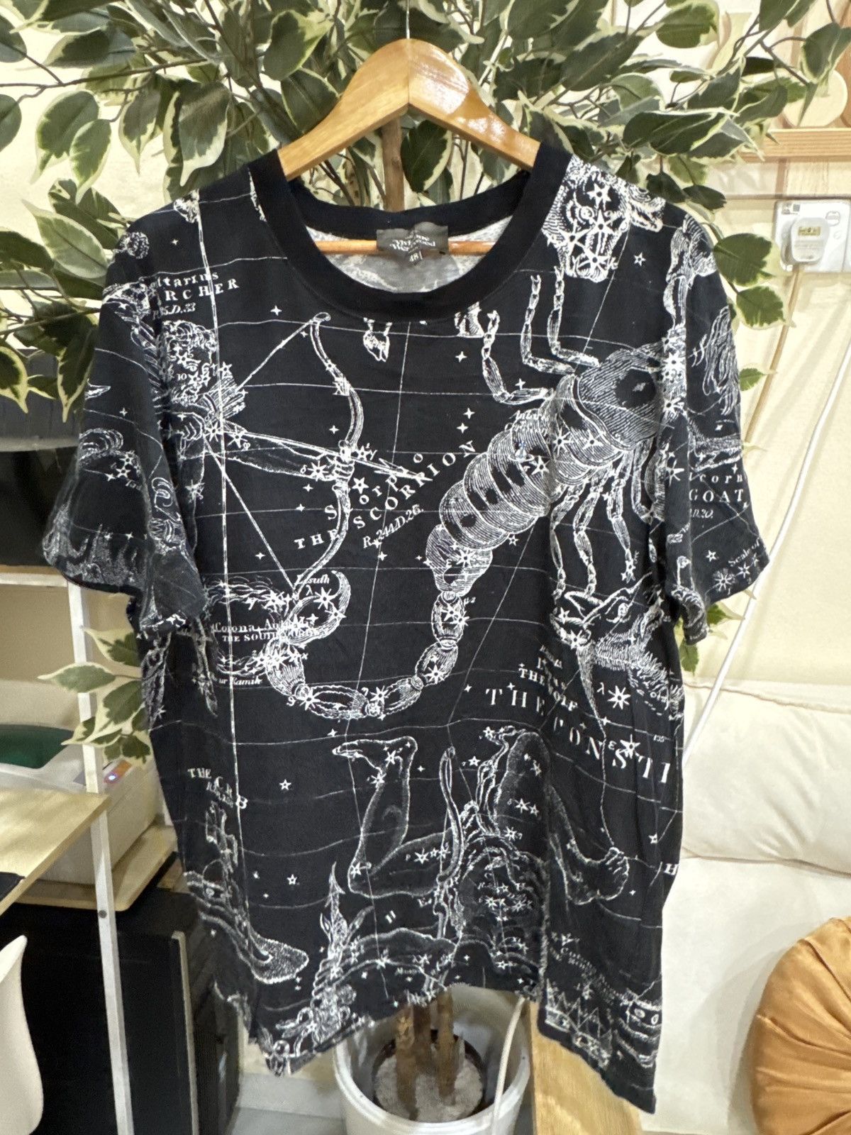 Vivienne Westwood Vivienne Westwood CONSTELLATION Size US L / EU 52-54 / 3 - 1 Thumbnail