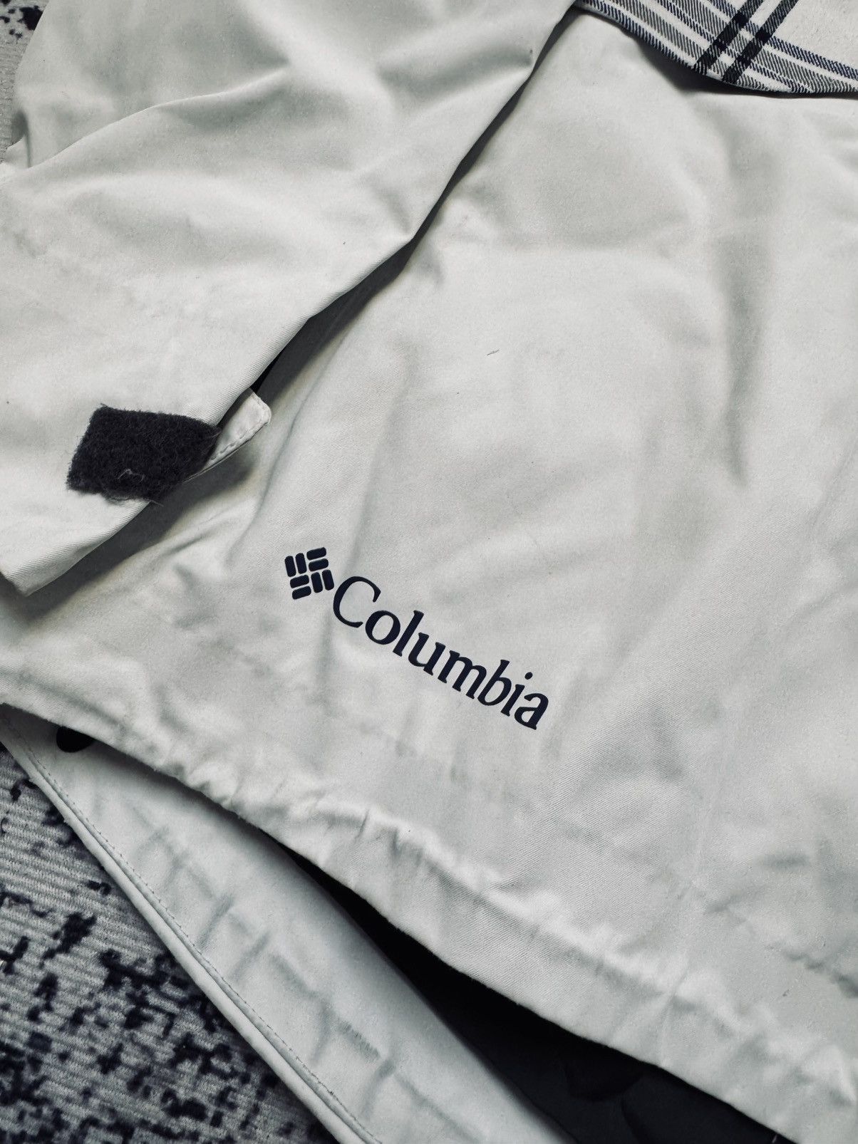 Columbia × Vintage 90’s Columbia Omni-Tech Waterproof titanium Windbreaker M Size US M / EU 48-50 / 2 - 4 Thumbnail