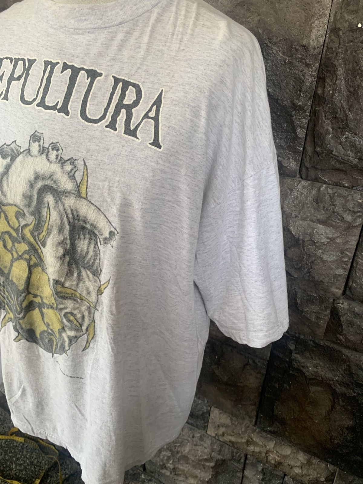 Band Tees Vintage 90s Sepultura Chaos A.D Heavy Metal Band T shirt Size US XL / EU 56 / 4 - 4 Thumbnail