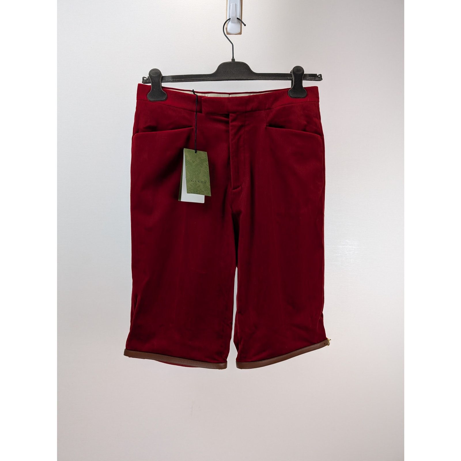 Gucci o1rshd1 Stretch Velvet W/Leather Short Pant in Fire/Mix Size US 32 / EU 48 - 1 Thumbnail