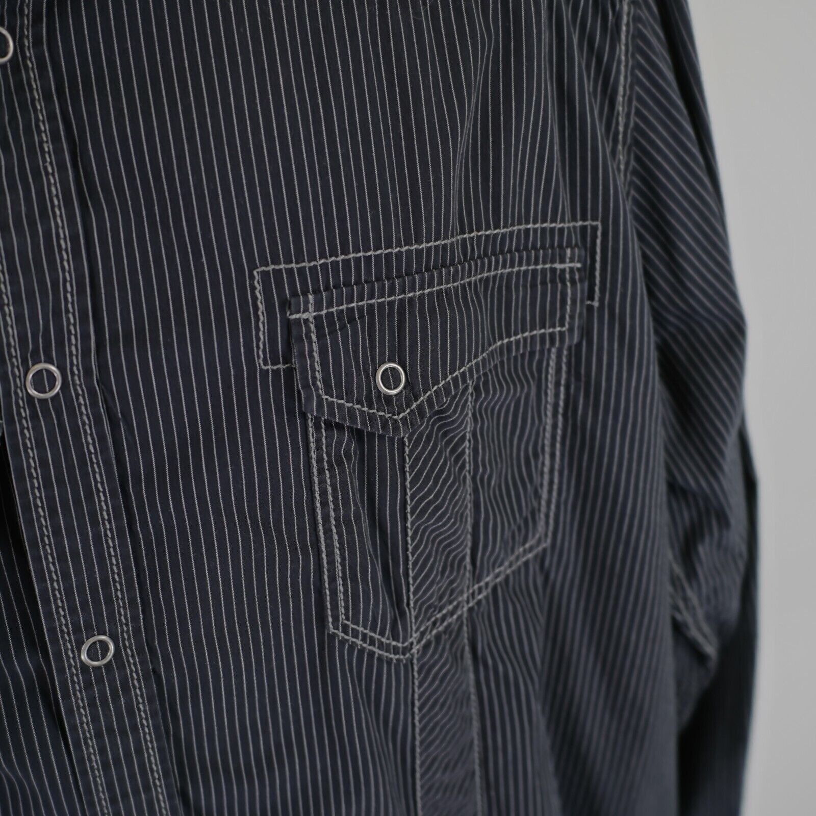 Vintage INC International Concepts 2 XL Black Striped Snap Button Co Size US XL / EU 56 / 4 - 2 Thumbnail