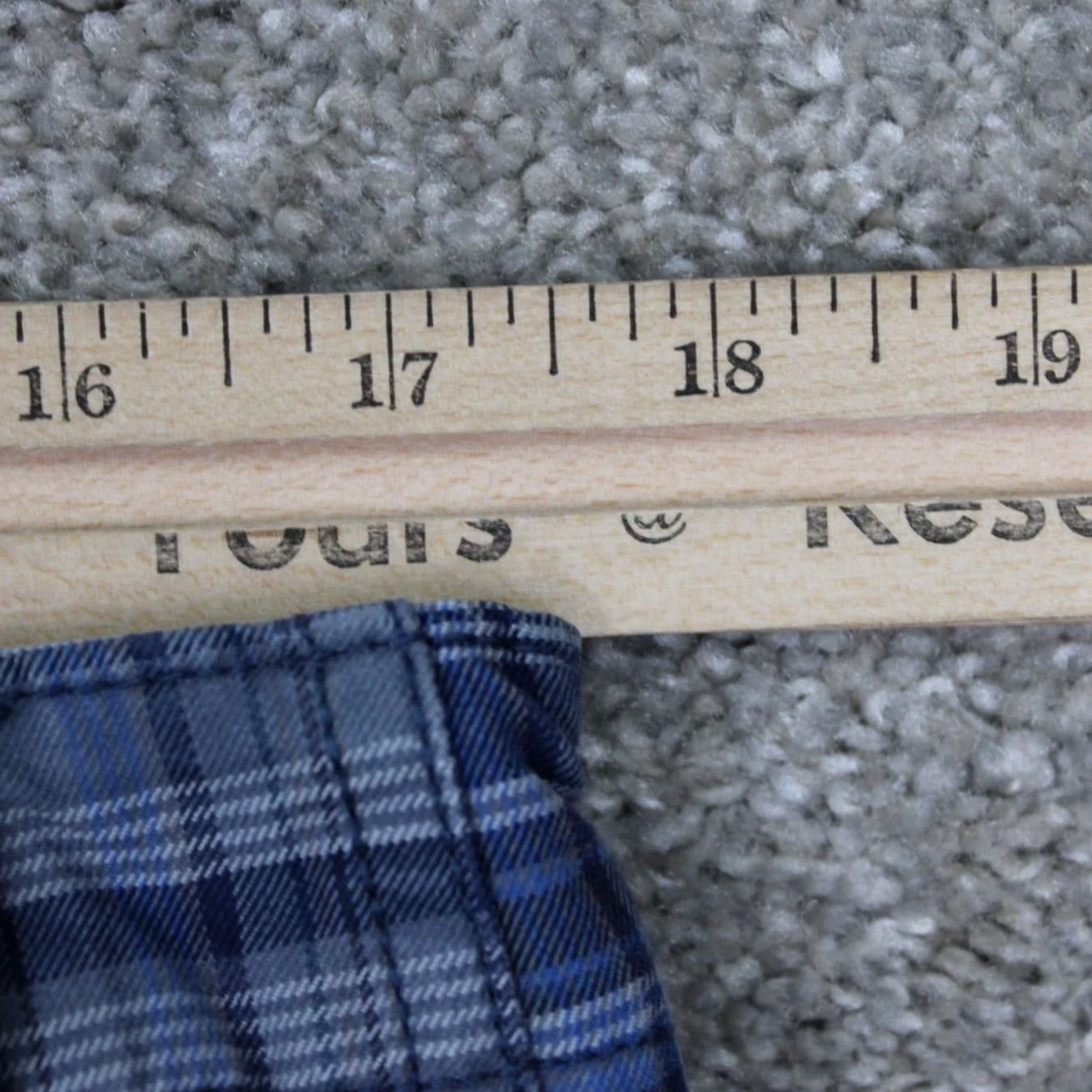 Eddie Bauer Eddie Bauer Shorts Mens 34 Blue Plaid Cargo Pocket Flat Front Chino 10" Inseam Size US 34 / EU 50 - 7 Thumbnail