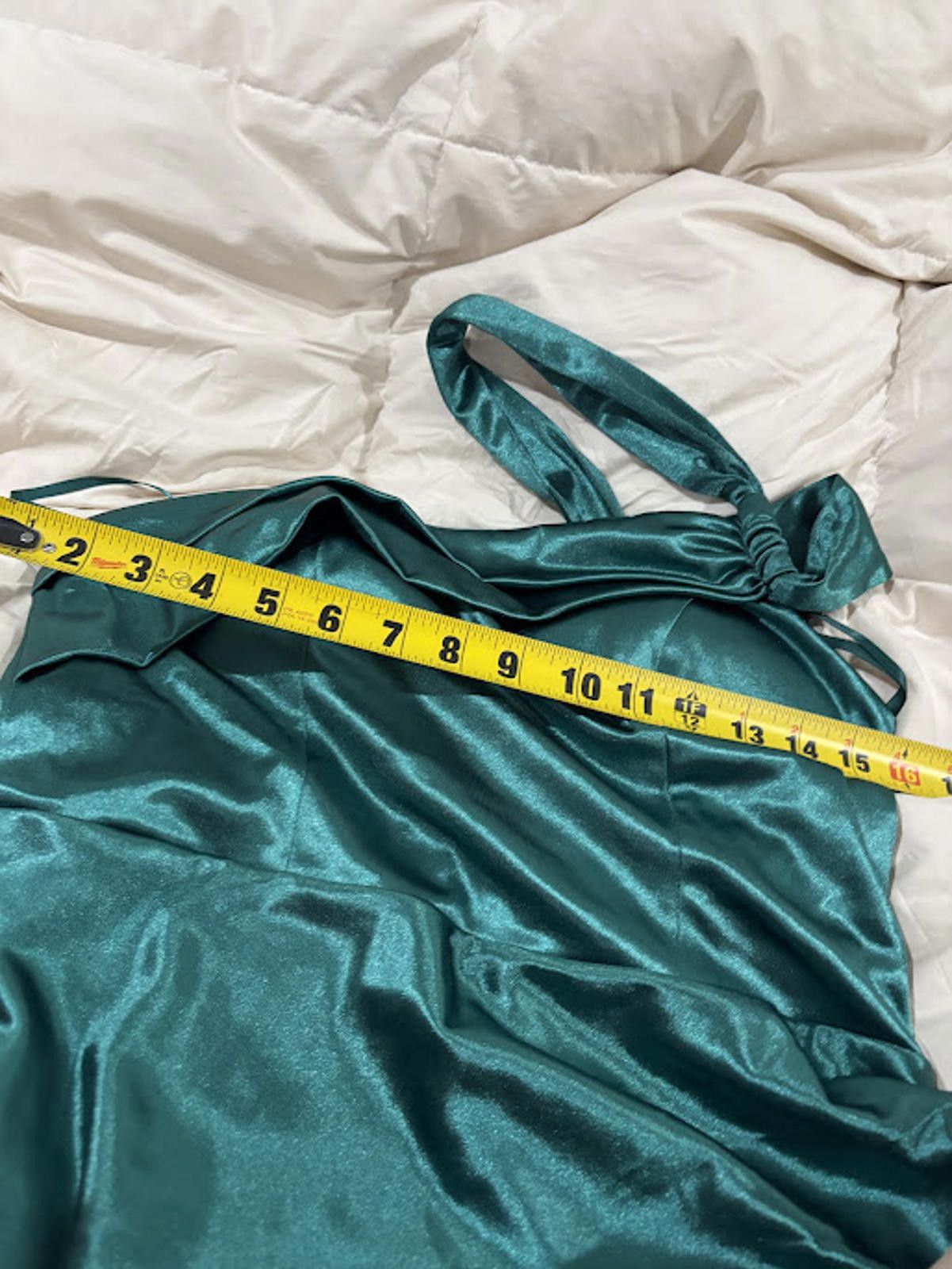 Other 22. Faeriesty Elegant Green Satin On-Shoulder Evening Dress Size L / US 10 / IT 46 - 6 Thumbnail