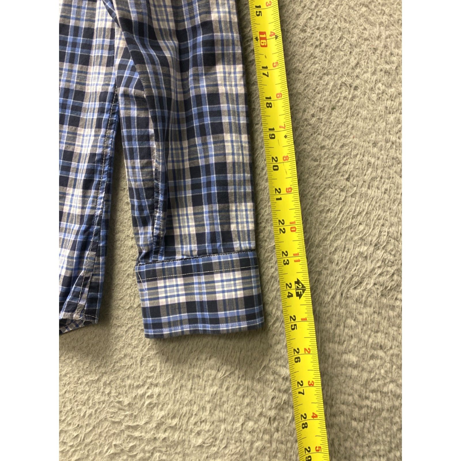Banana Republic BANANA REPUBLIC Shirt Mens Large Plaid Long Sleeve Button-Up Blue Cotton Regular Fit I Casual Men’s Shirt Size US L / EU 52-54 / 3 - 7 Thumbnail
