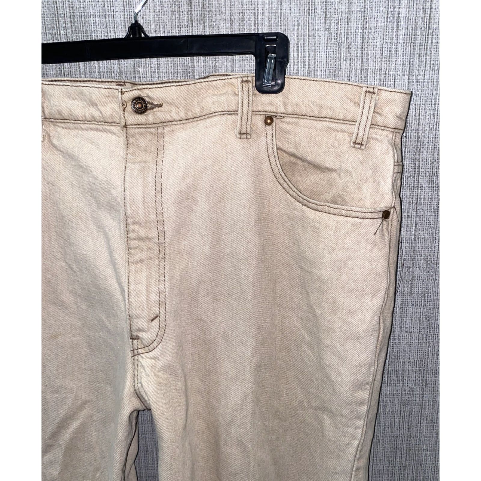 Levi's Vtg Levi’s 540 Jeans 42x27 Beige Relaxed USA Made Men’s Regular Denim Jeans Mens Vintage? No (adjust) Size US 42 / EU 58 - 2 Thumbnail