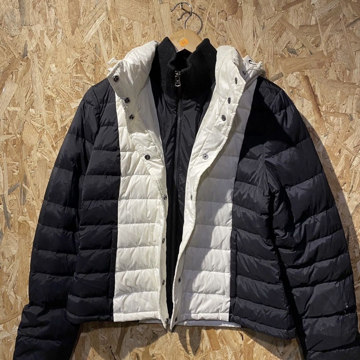 Theory × Uniqlo XSmall Theory Uniqlo White/Black Light Puffer Jackets Size US XS / EU 42 / 0 - 6 Thumbnail