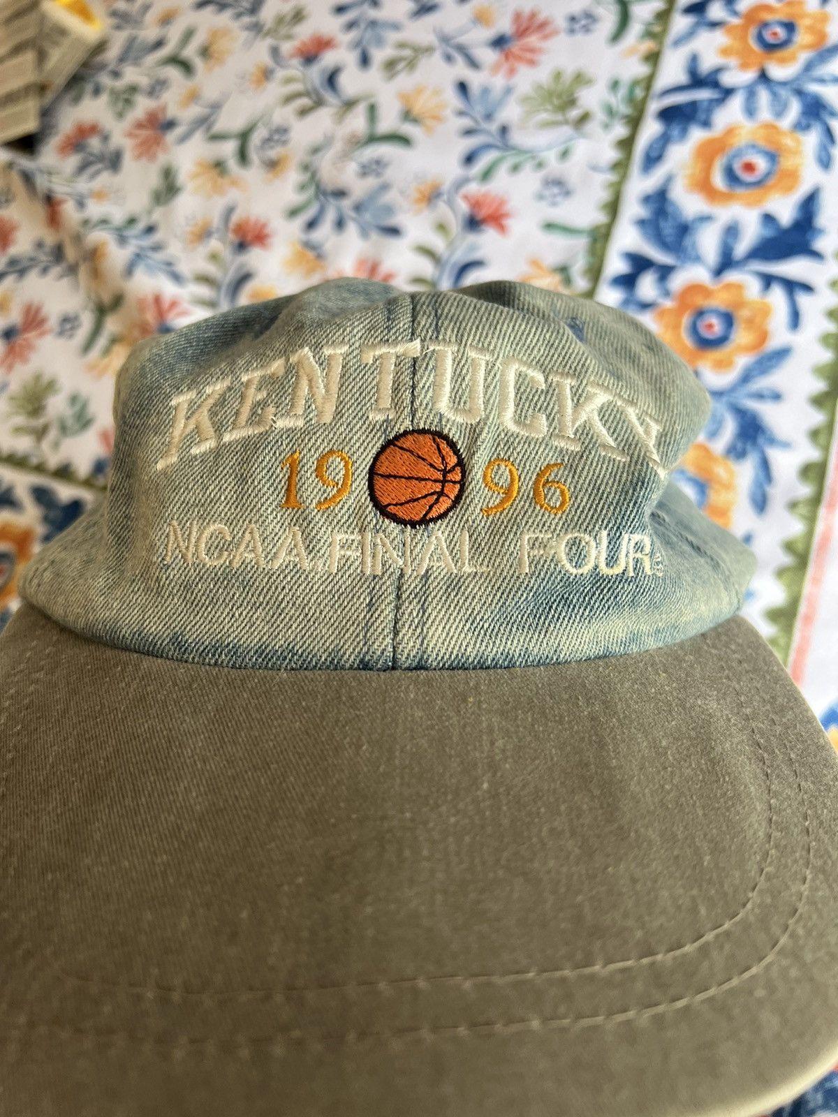 NCAA × Vintage Kentucky NCAA Champion Hat Size ONE SIZE - 2 Thumbnail
