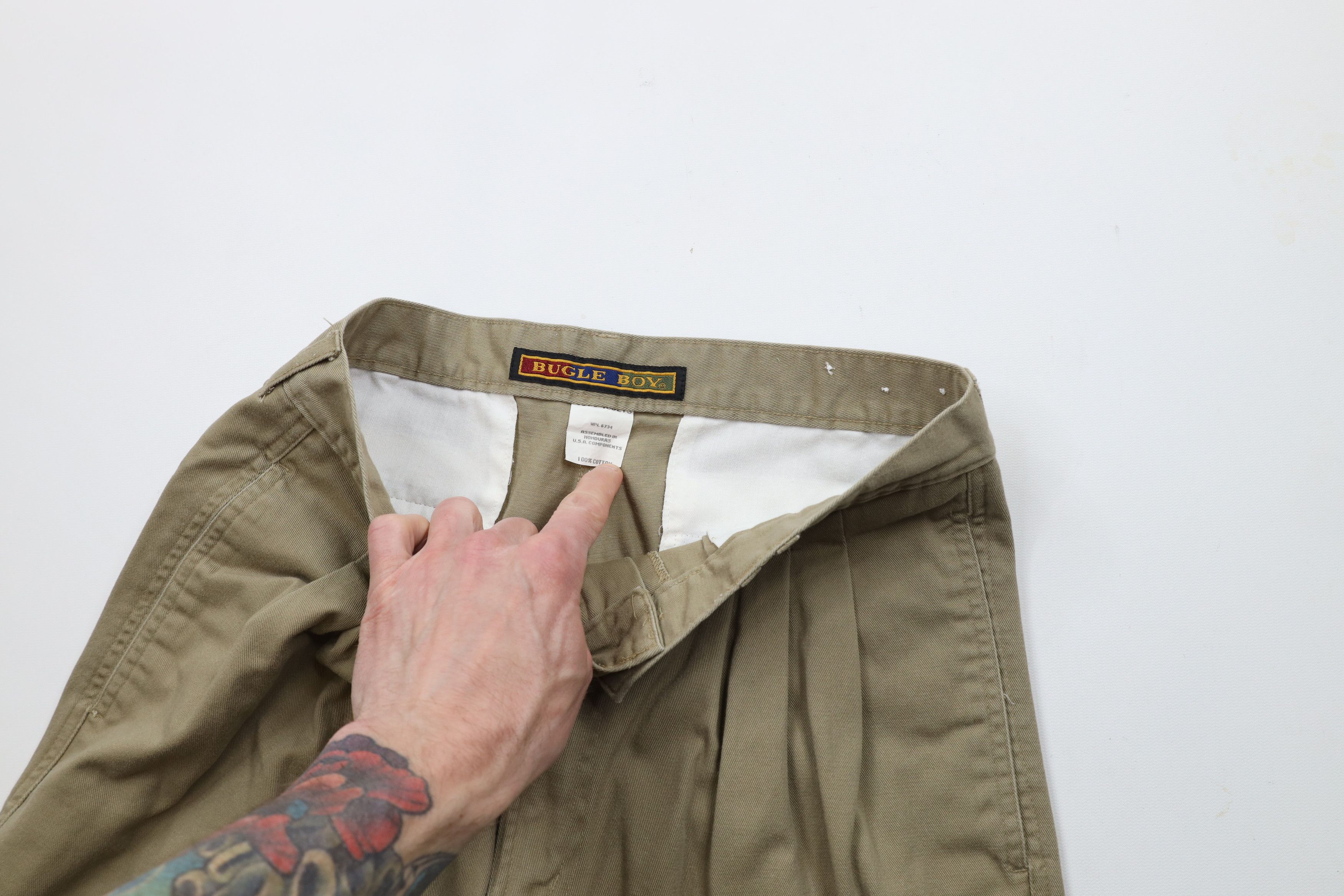 Vintage Vintage 90s Streetwear Pleated Tapered Leg Chino Pants Beige Size US 30 / EU 46 - 10 Thumbnail