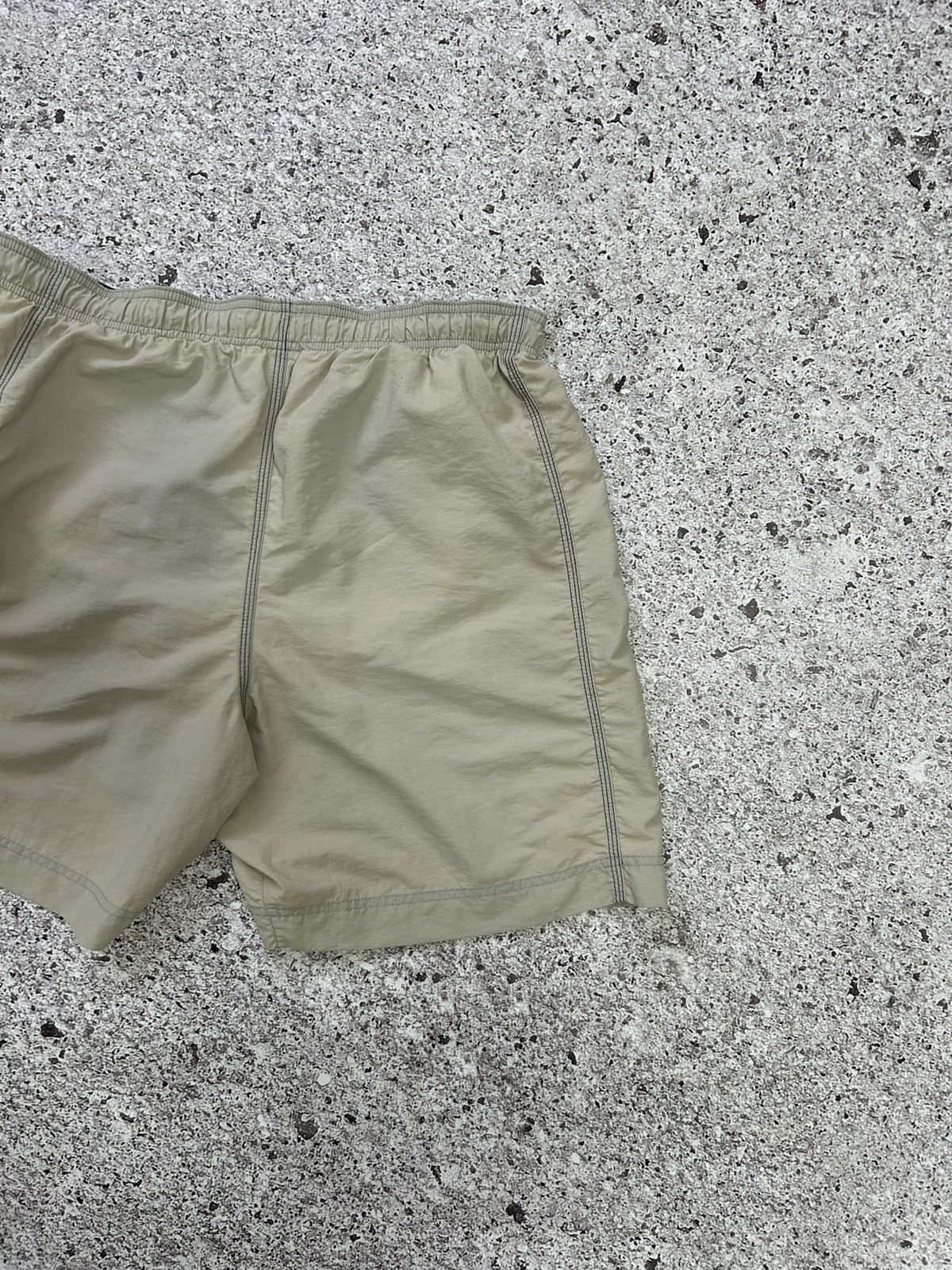 Nike × Vintage Vintage 90s Nike Retro Shorts Y2K Hype Size XL Size US 39 - 8 Thumbnail