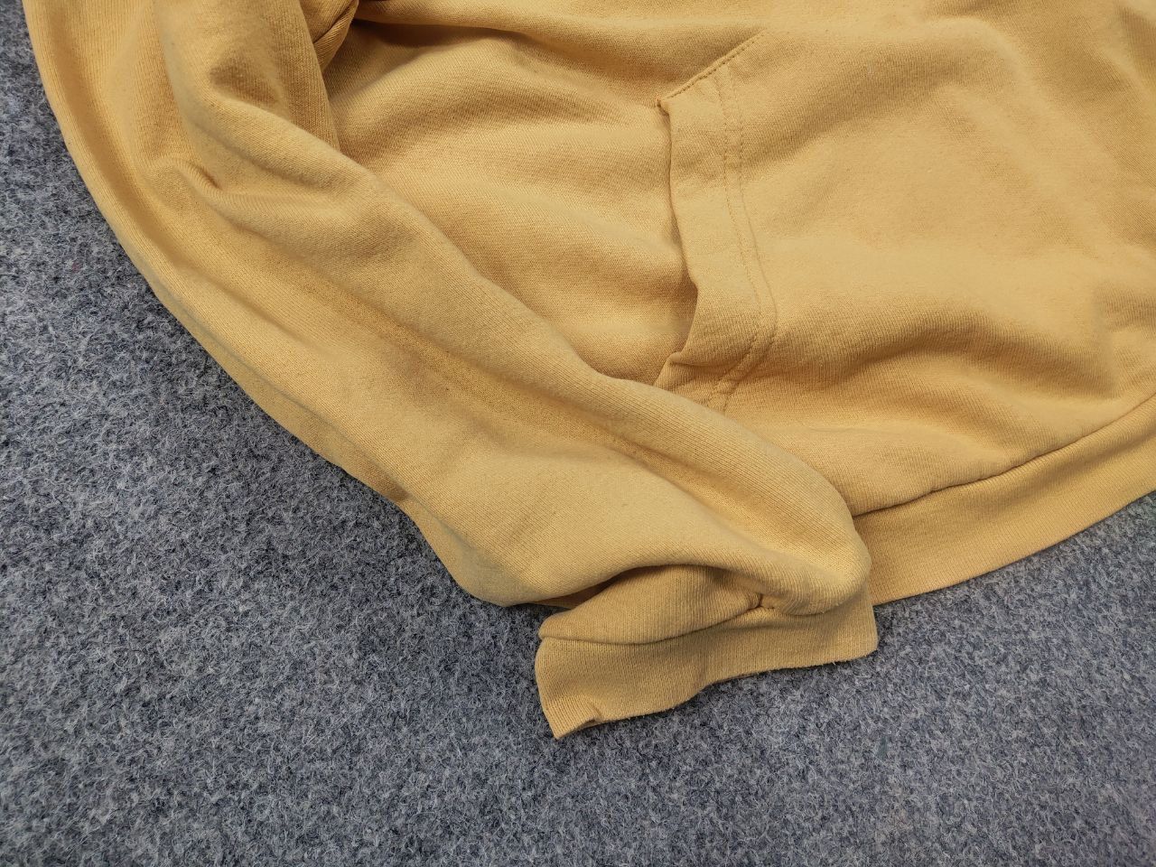 Fruit Of The Loom Vintage 90's fruit of the loom USA Logo Yellow Blank Hoodie Size US L / EU 52-54 / 3 - 5 Thumbnail