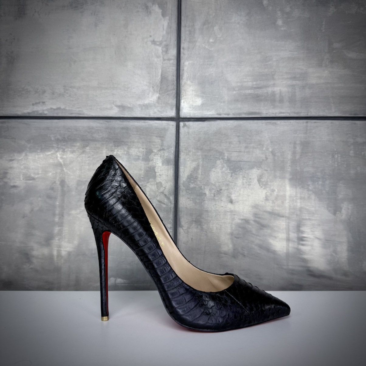 Christian Louboutin Python heels 38 Size US 8 / IT 38 - 1 Thumbnail