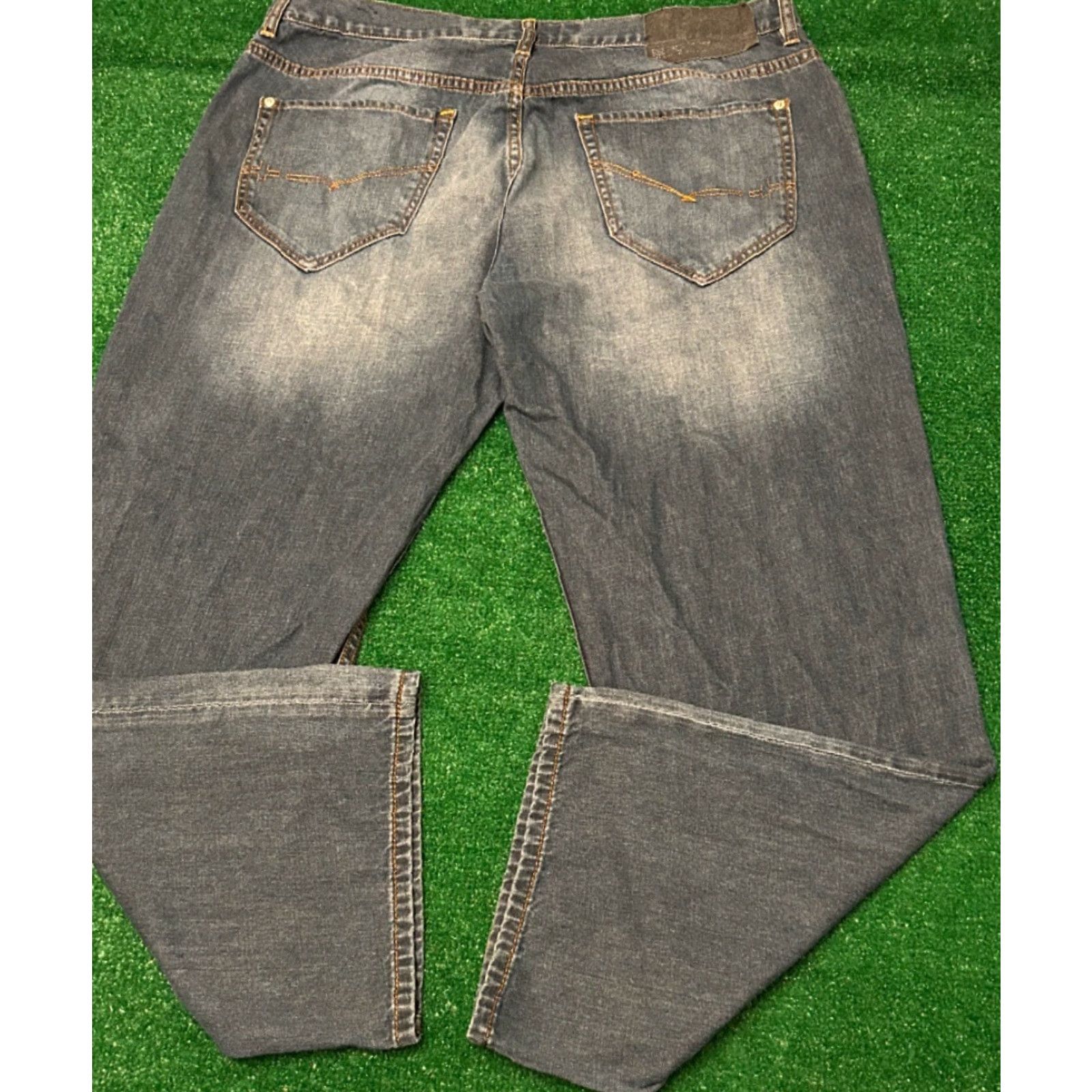 Rocawear VINTAGE Rocawear Jeans Men 42 32 Baggy Grunge Hip Hop Skater Y2K Loose Fit Wide-Leg VTG Mens Sz 42 Size US 42 / EU 58 - 3 Thumbnail