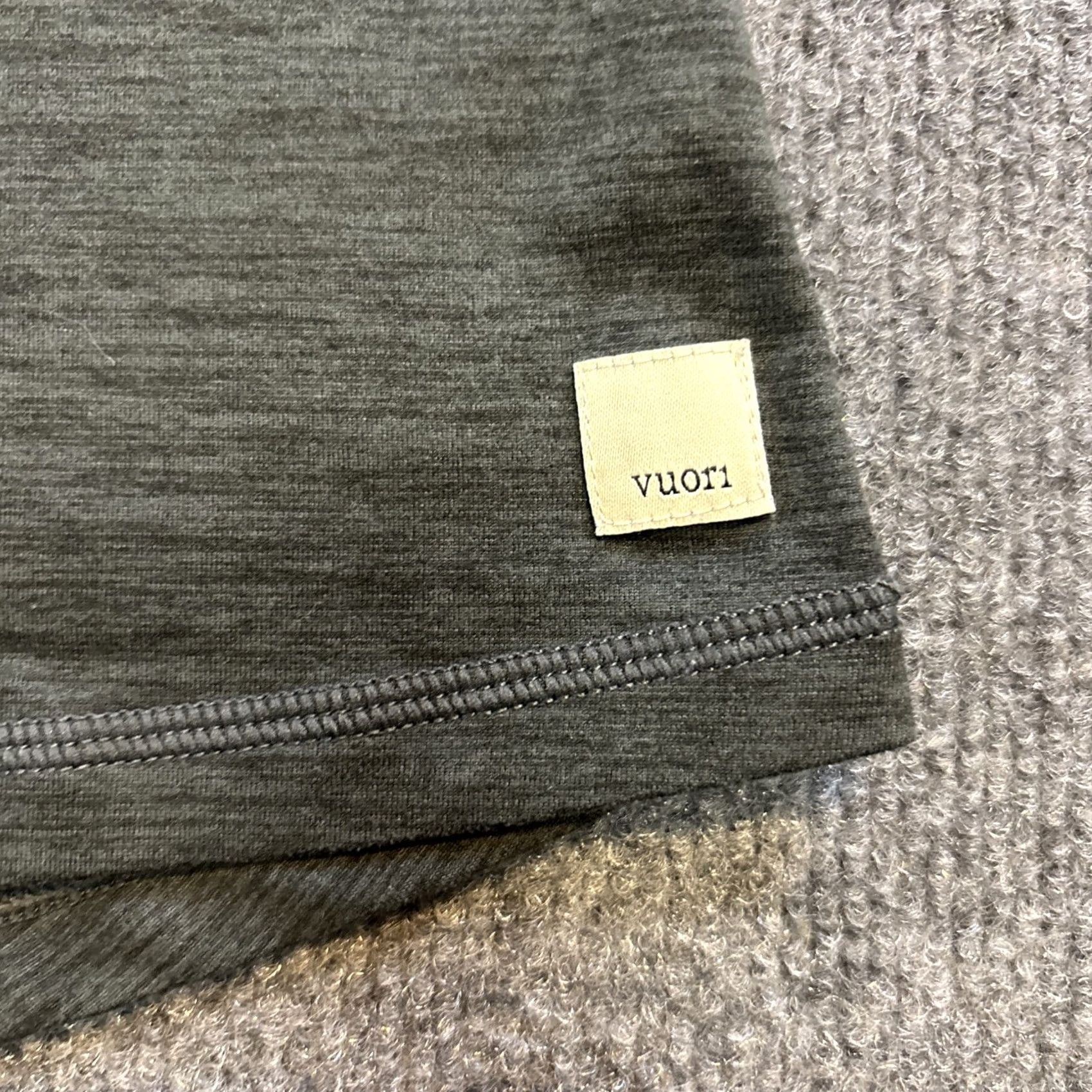 Vuori Vuori Tank M Racerback Heather Charcoal Grey Athletic Gym & Training Running Woman Size M / US 6-8 / IT 42-44 - 2 Thumbnail