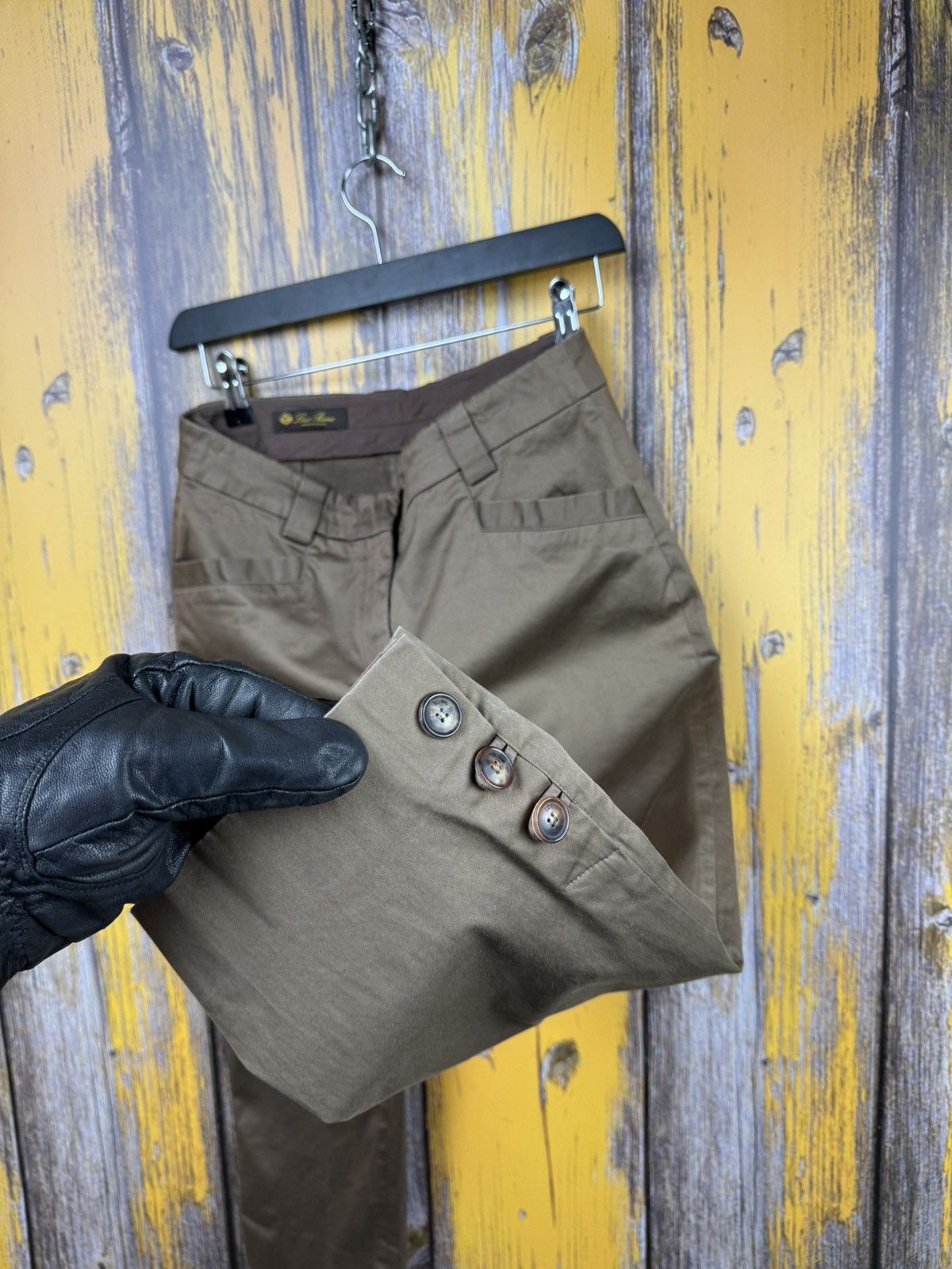 Loro Piana Capri Loro Piana Vintage with buttons at the bottom Size 28" / US 6 / IT 42 - 8 Thumbnail