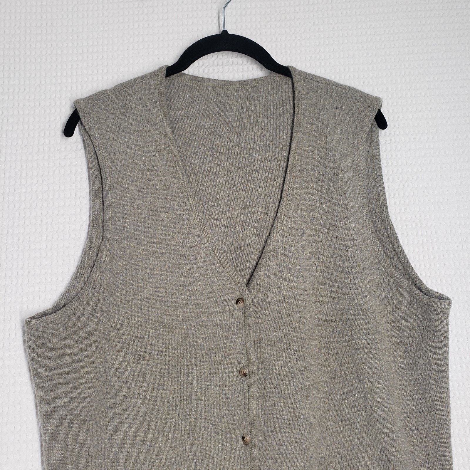 Esprit Vintage Esprit Sweater Vest Mens Medium Gray Sleeveless Size US M / EU 48-50 / 2 - 9 Thumbnail