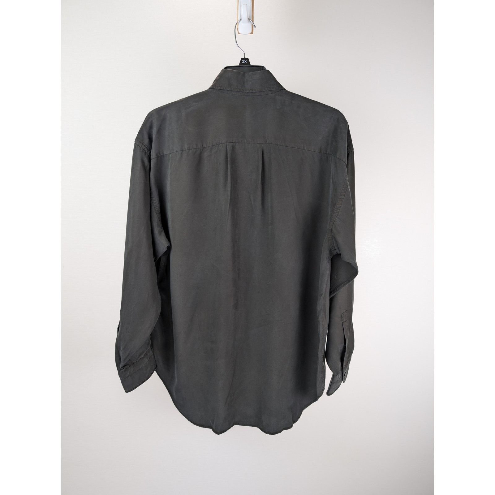 o1rshd1 Button Up Shirt in Black
