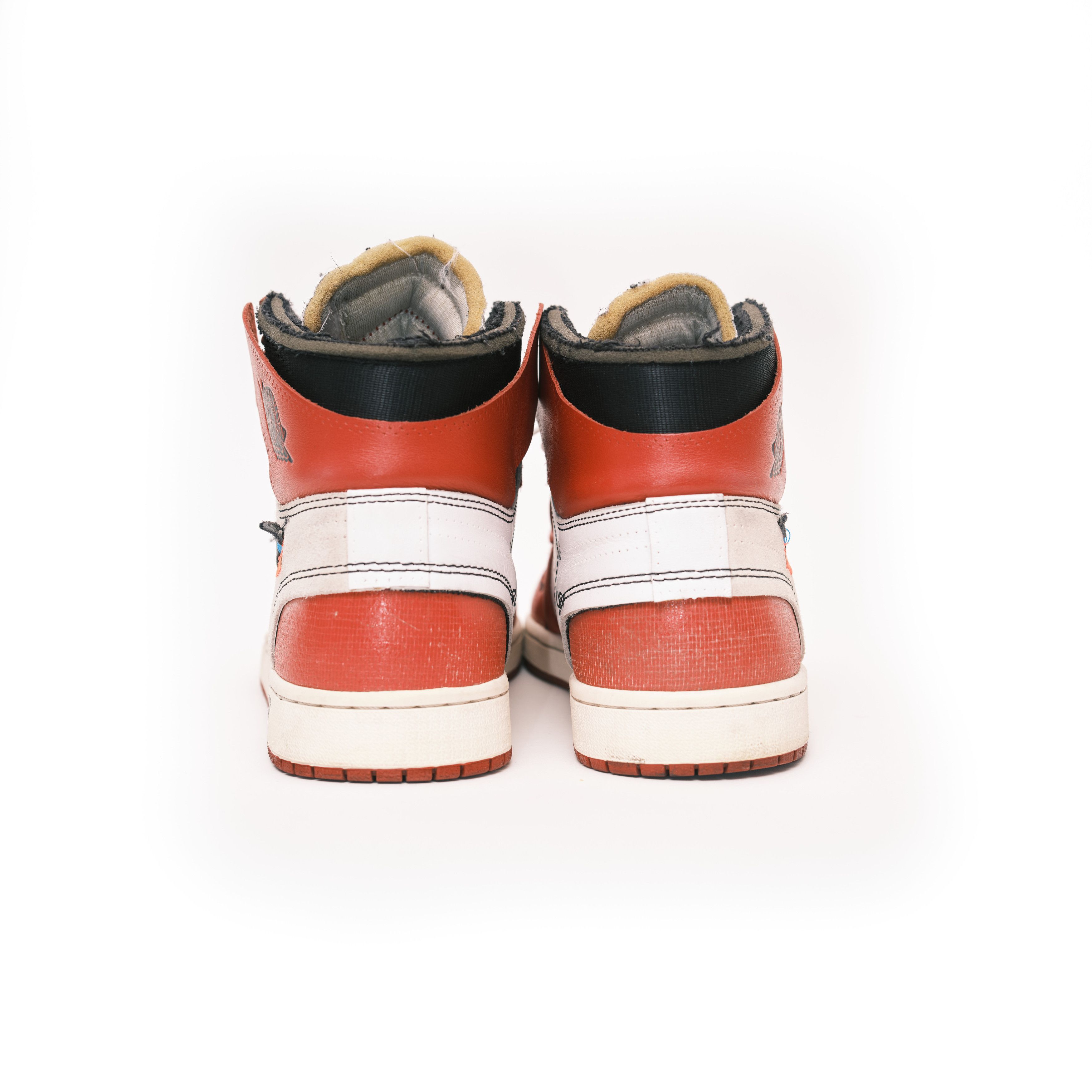 Jordan Brand Nike Air Jordan Chicago 1 Off White Virgil Size 11 Size US 11 / EU 44 - 3 Thumbnail