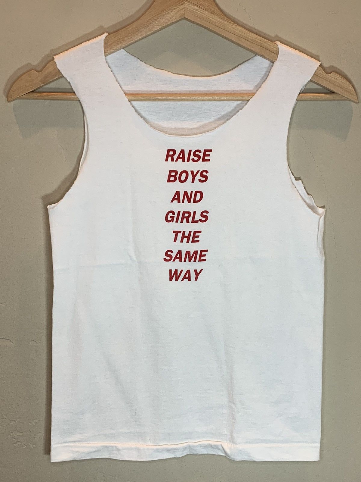 Vintage RARE* 1991 Jenny Holzer Raise Boys Girls Same Way Tank Shirt Size US S / EU 44-46 / 1 - 1 Thumbnail