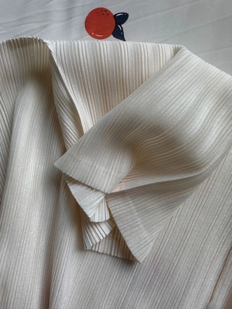 Issey Miyake Issey Miyake size:3 White pleated long-sleeved shirt Size XS / US 0-2 / IT 36-38 - 4 Thumbnail