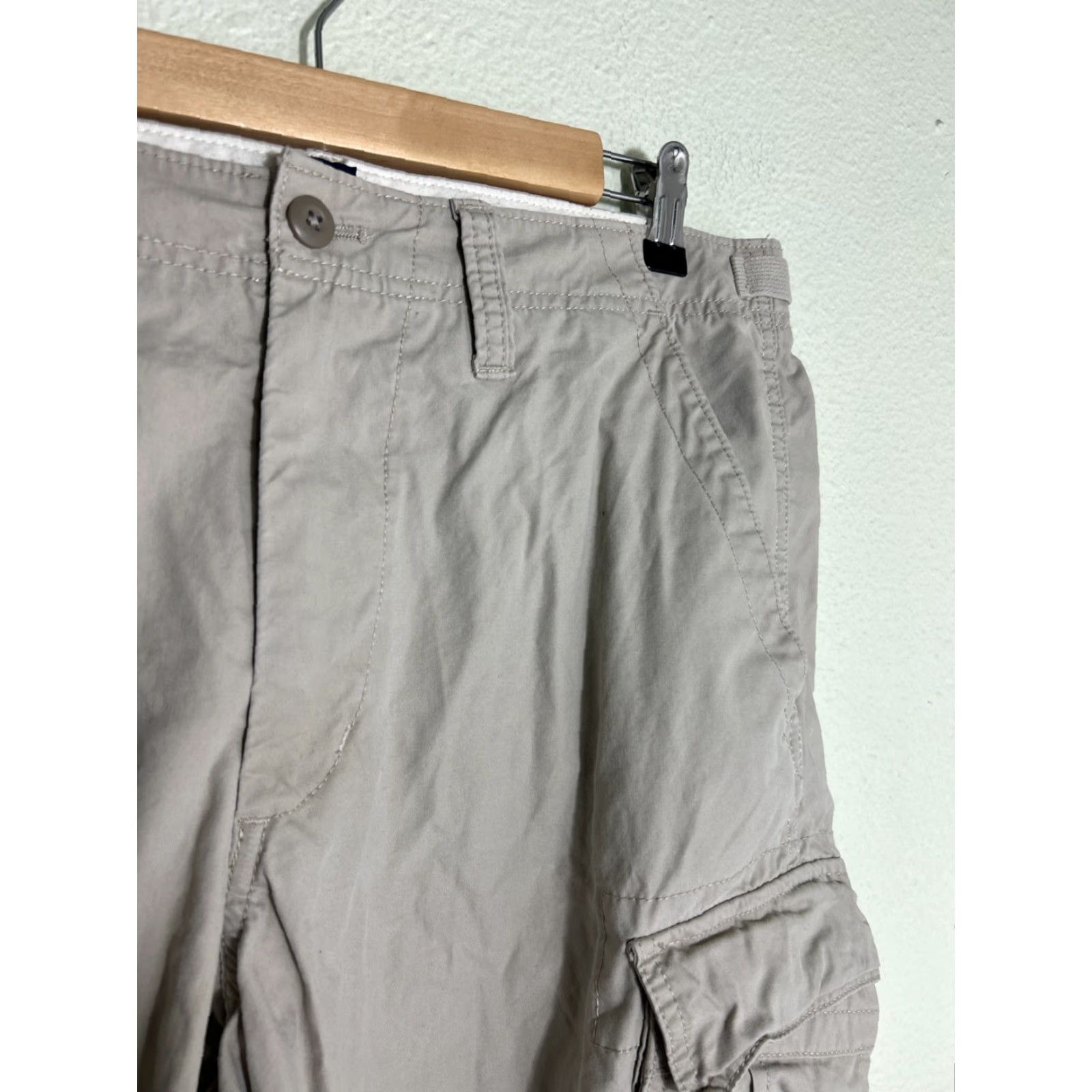 Gap Gap Cargo Shorts Mens Size 33 Beige Regular 11.5 33x11.5 Preppy Kanye Size US 33 - 4 Thumbnail