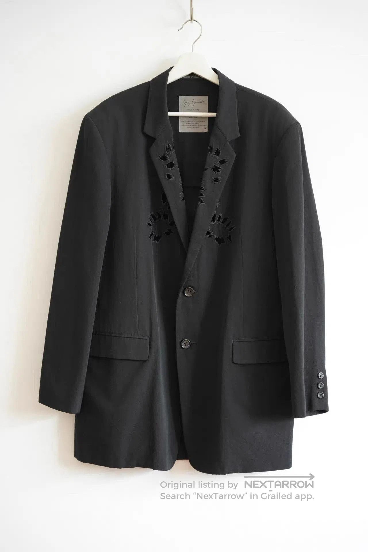 Yohji Yamamoto Black Embroidered Blazer with Cut. Size US S / EU 44-46 / 1 - 1 Thumbnail
