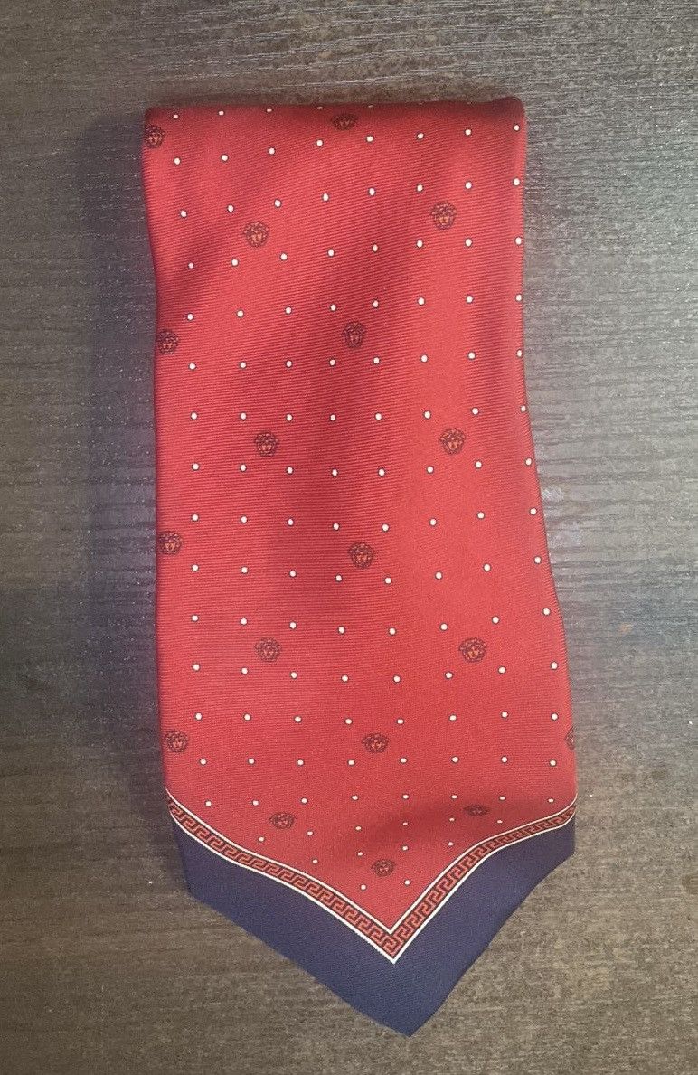 Versace Gianni Versace Vintage Medusa Silk Tie Made in Italy Size ONE SIZE - 1 Thumbnail