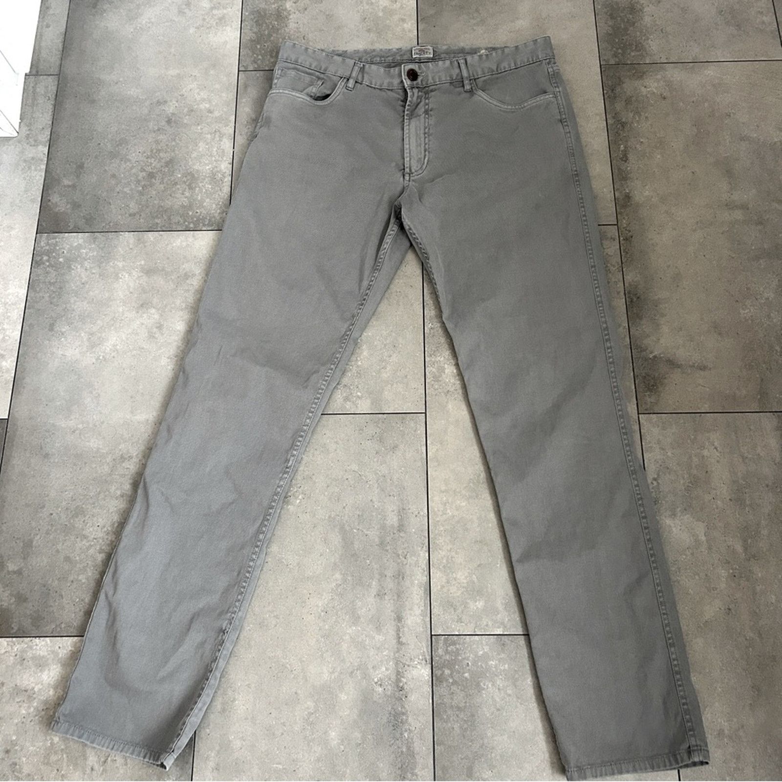Faherty Faherty gray soft wash denim pants jeans size 35 waist. Size US 35 - 1 Thumbnail