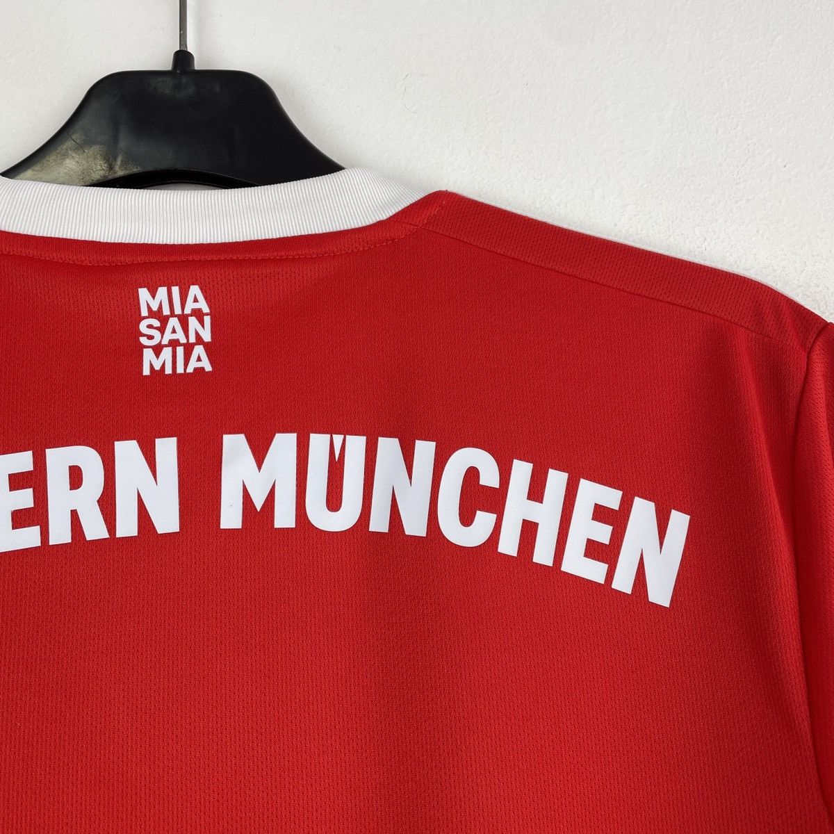 Adidas Bayern Munich Home Adidas Jersey Shirt Men 2022/2023 Size US M / EU 48-50 / 2 - 12 Thumbnail