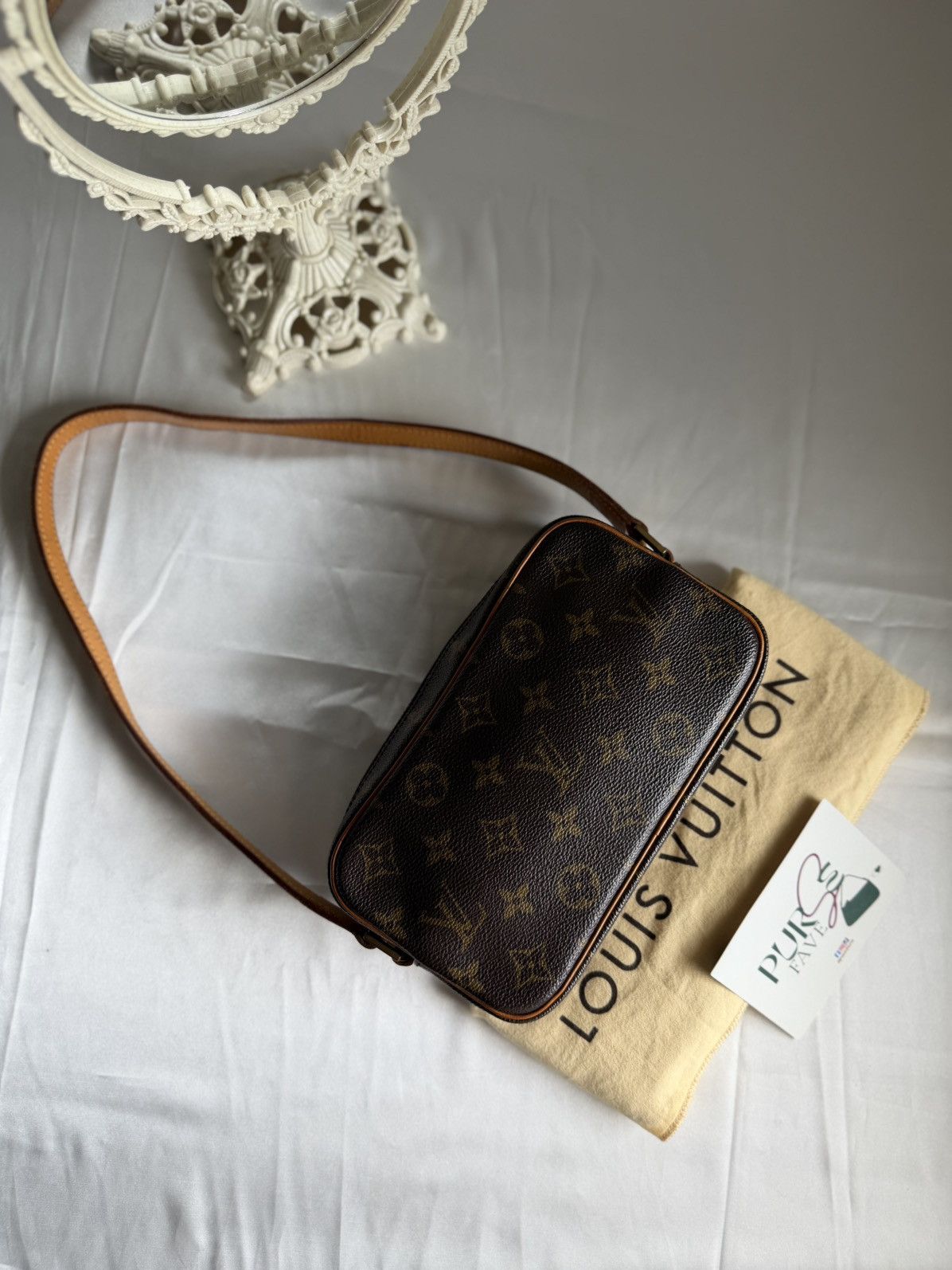 Louis Vuitton Authentic LOUIS VUITTON Cité PM Brown Monogram Shoulder Bag Size ONE SIZE - 7 Thumbnail
