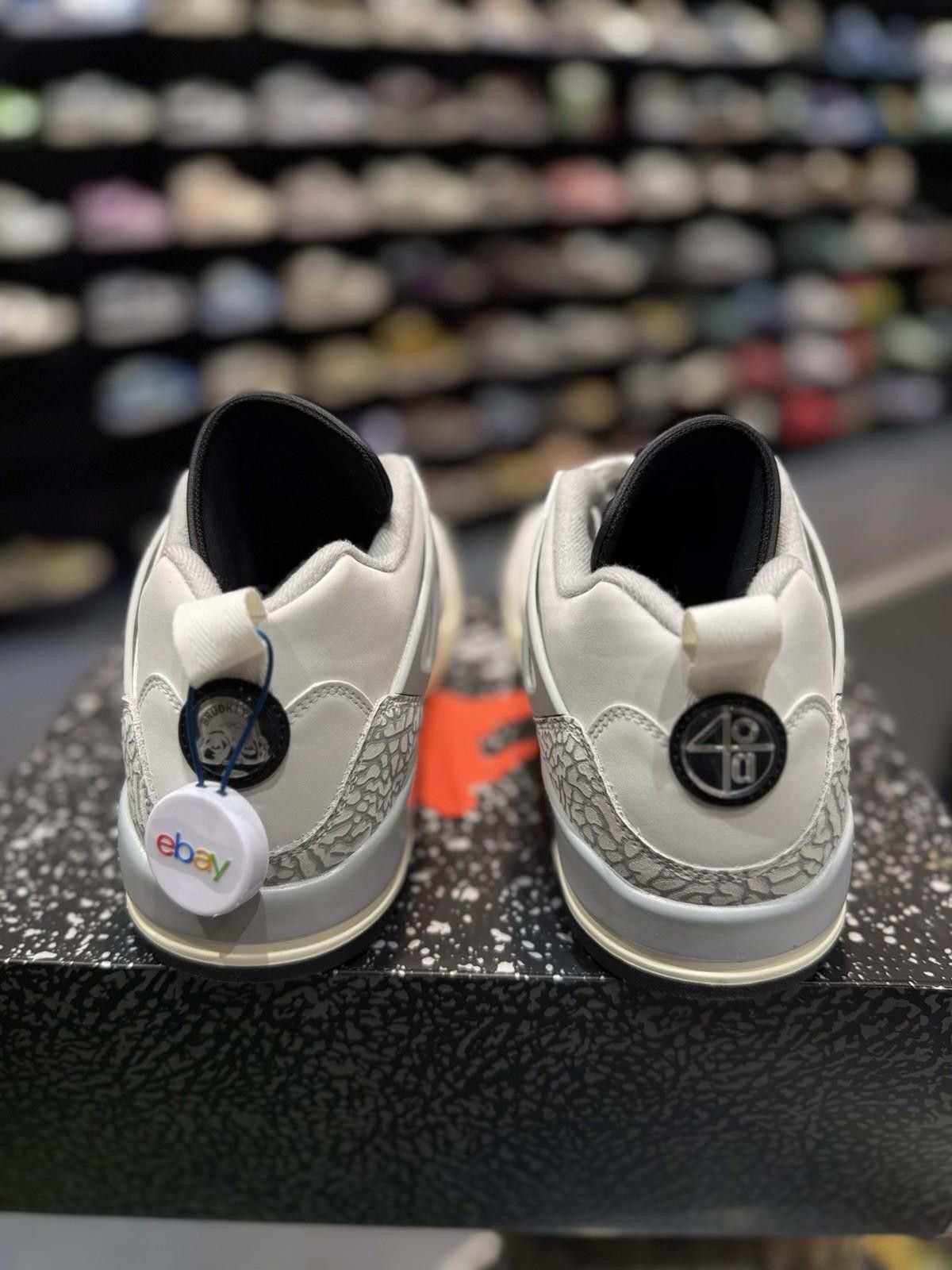 Jordan Brand Jordan Spizike Low Photon Dust - Size 13 Mens 100% Authentic Size US 13 / EU 46 - 7 Thumbnail