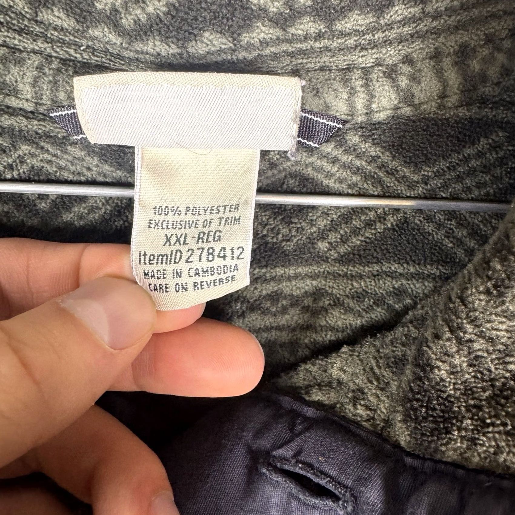 Vintage VINTAGE LL Bean Jacket Men 2XL Geometric Aztec 1/4 Button Hooded Pockets Windbreaker Outdoor Fall Spring Summer Winter 90s Mens Size US XXL / EU 58 / 5 - 7 Thumbnail