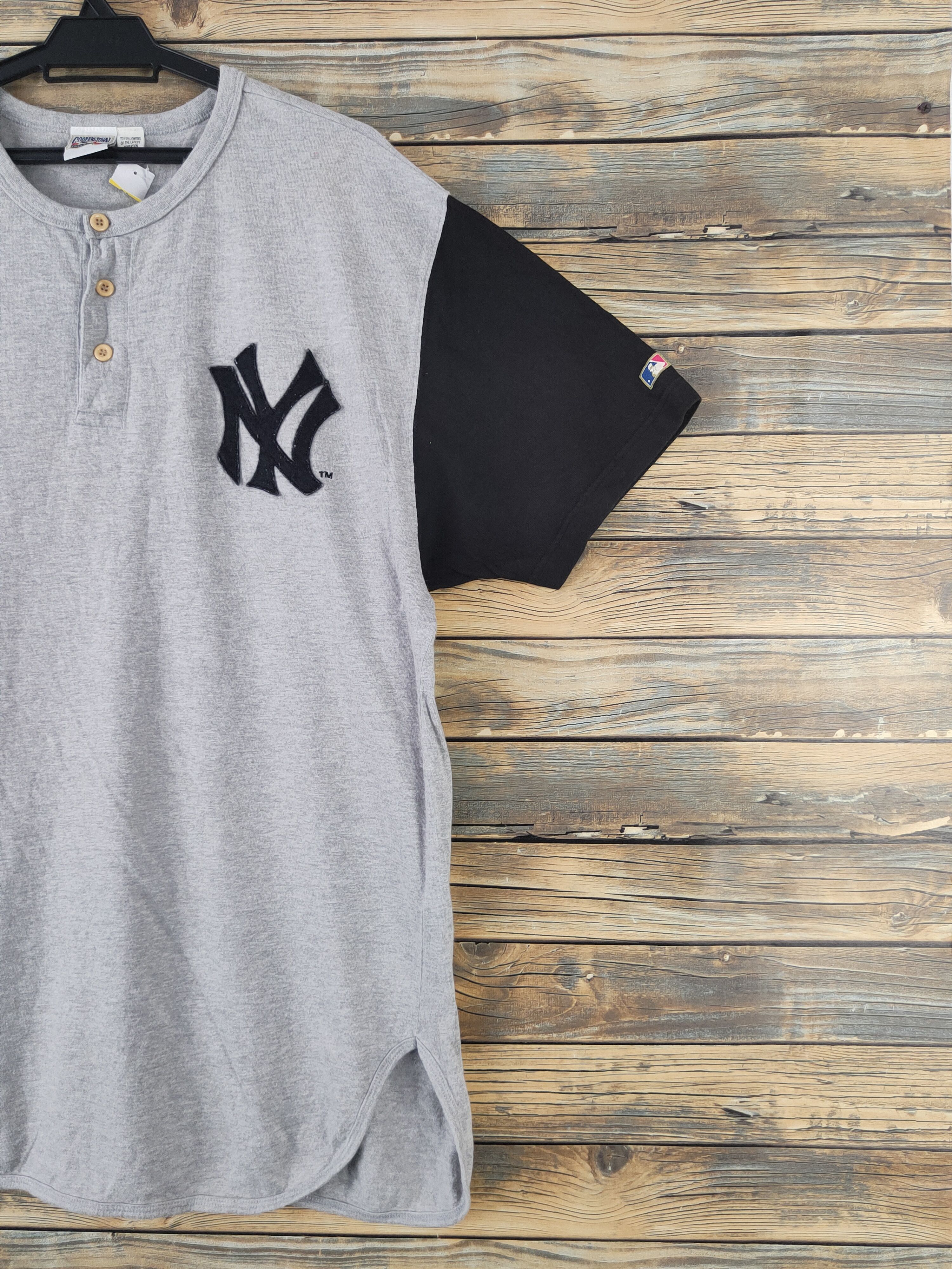 Vintage DL Cooperstown collection Gray NY Short Sleeve T-shirt #2052 Size US XL / EU 56 / 4 - 5 Thumbnail