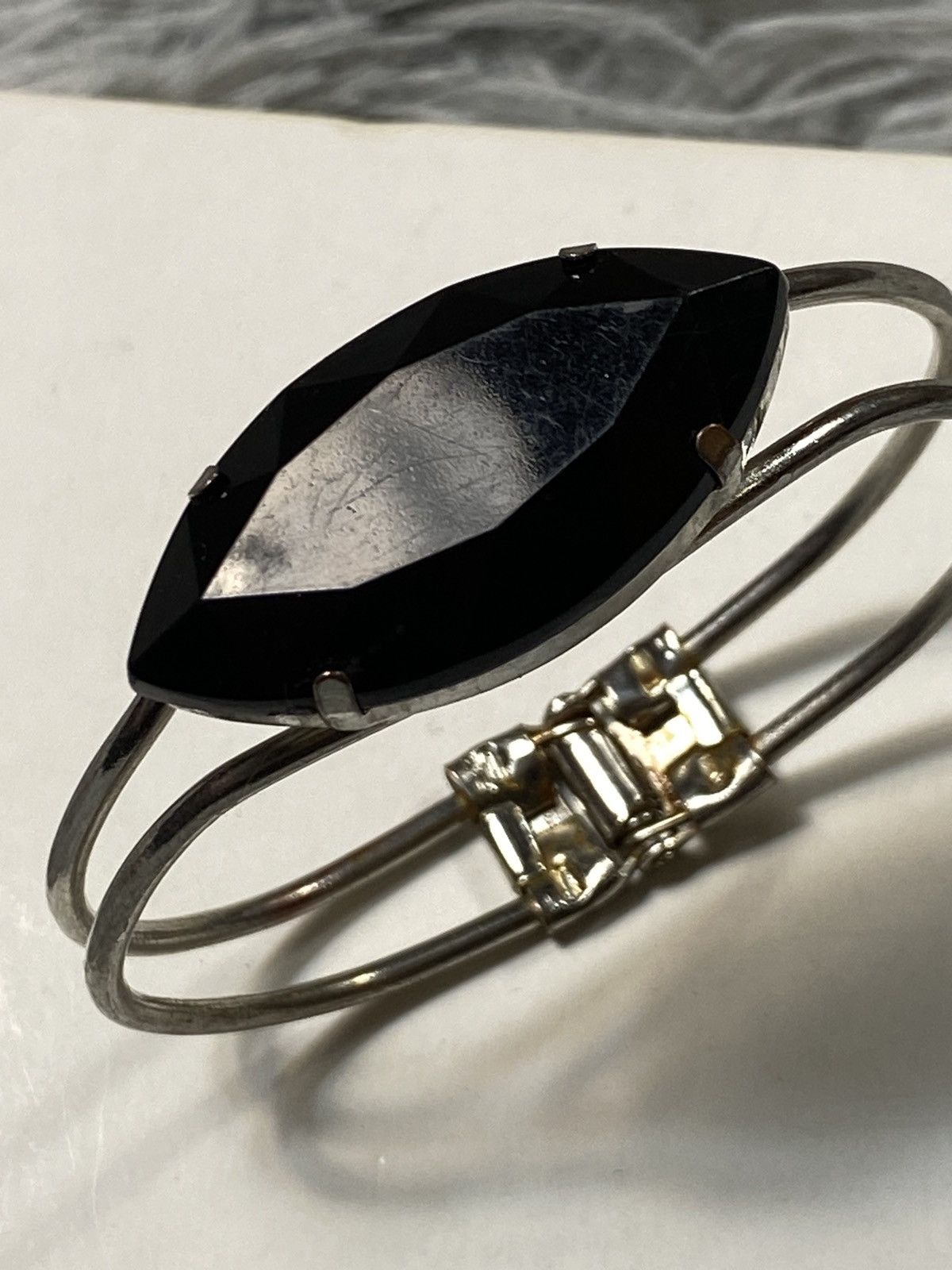 Vintage Vintage Silver Cuff Bracelet with Black Stone Accent Size ONE SIZE - 5 Thumbnail