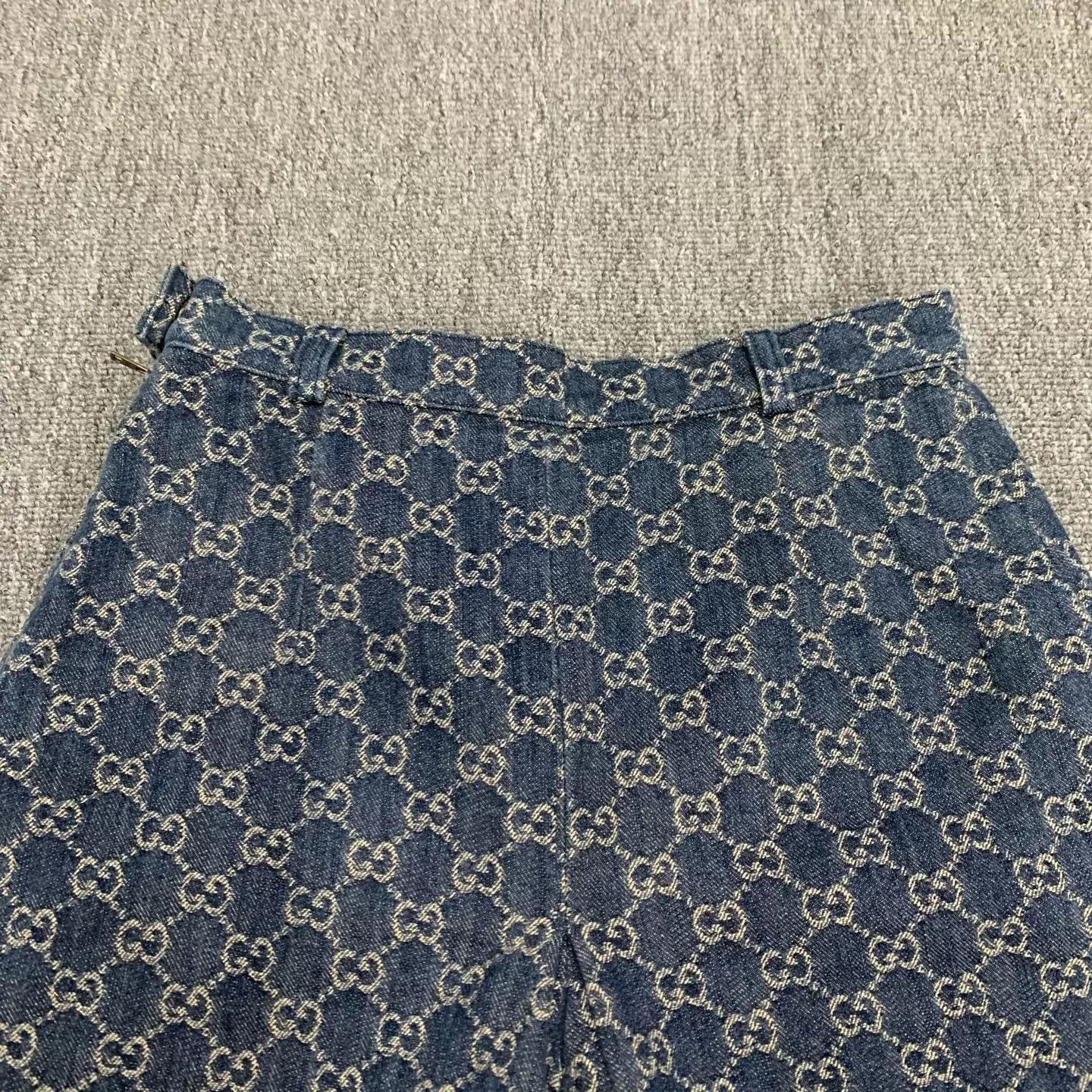Gucci GUCCI Blue Leather GG Logo Denim Shorts 38 95 New Size 26" / US 2 / IT 38 - 6 Thumbnail