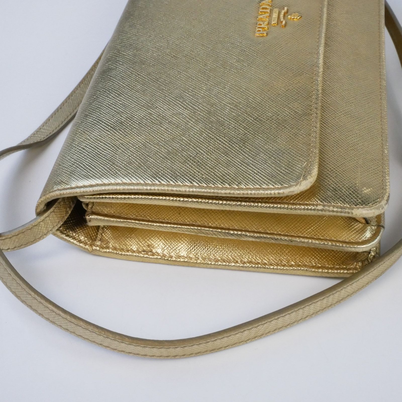Prada Metallic Gold Shine Leather Crossbody Bag Size ONE SIZE - 5 Thumbnail