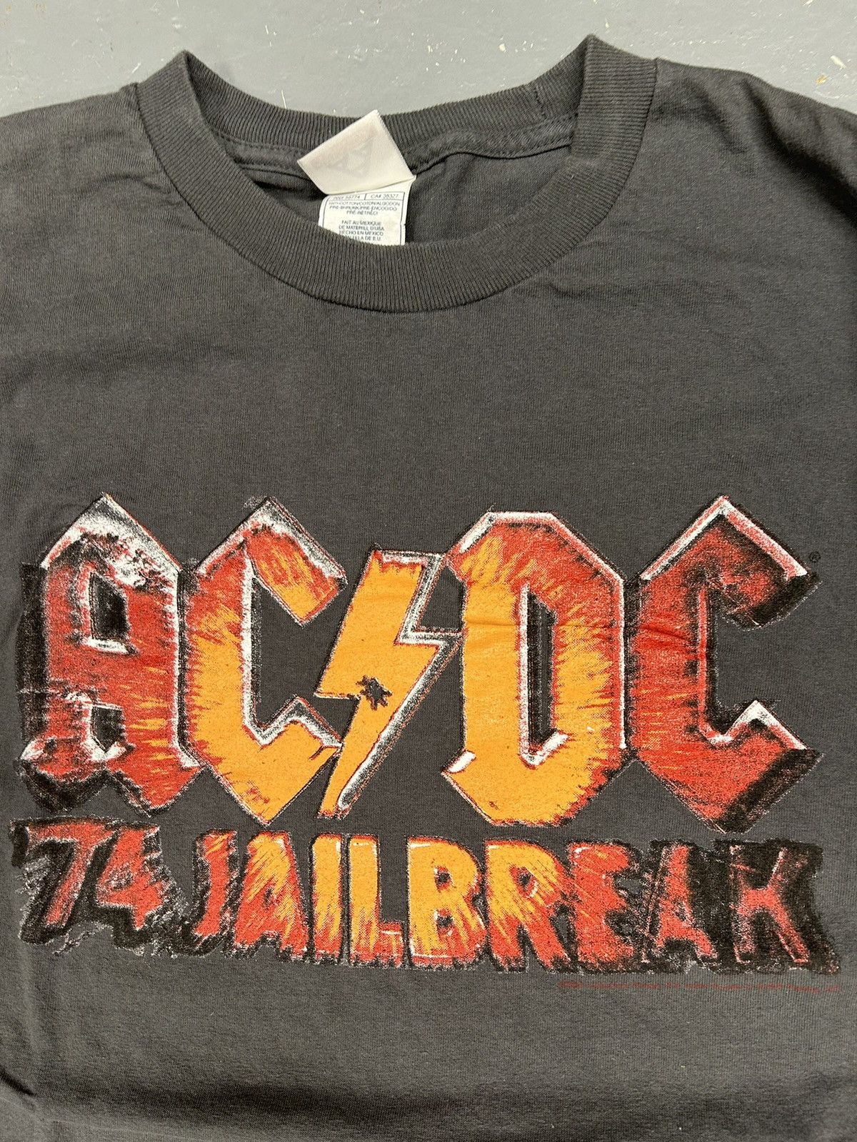 Band Tees × Vintage Crazy Vintage Y2K Essential Grey AC/DC Longsleeve Band Shirt Size US L / EU 52-54 / 3 - 2 Thumbnail