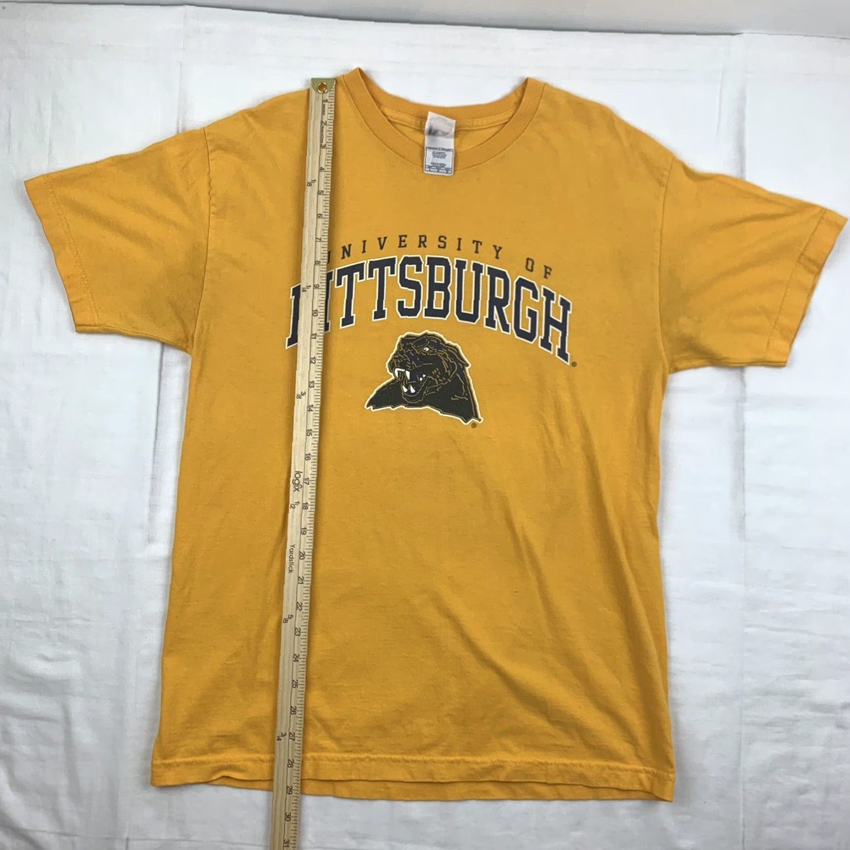 Vintage VINTAGE University of Pittsburgh T Shirt Mens Adult Large Yellow College Y2K USA University Pittsburgh Shirt Size US L / EU 52-54 / 3 - 4 Thumbnail