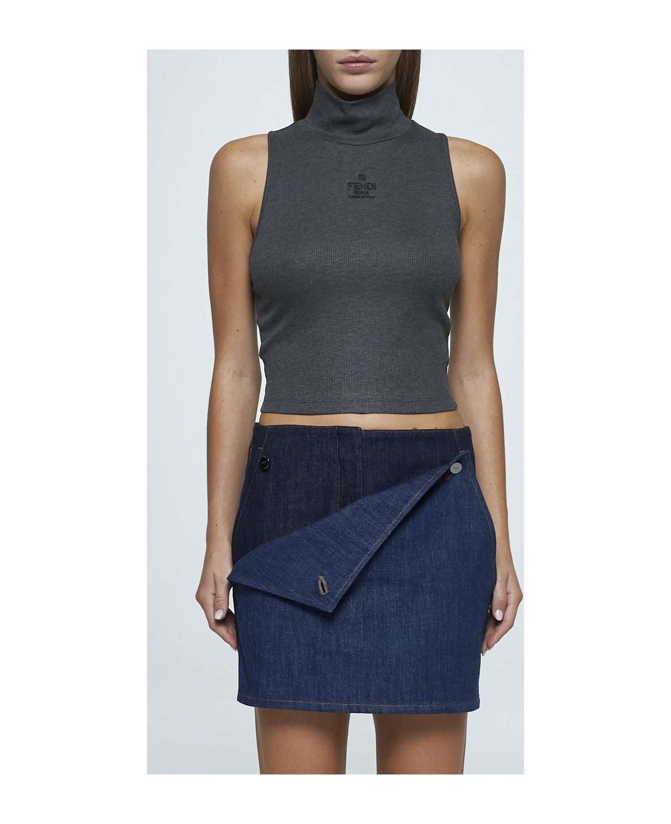 Fendi o1s1wg110326 Top in Grey Size L / US 10 / IT 46 - 2 Thumbnail