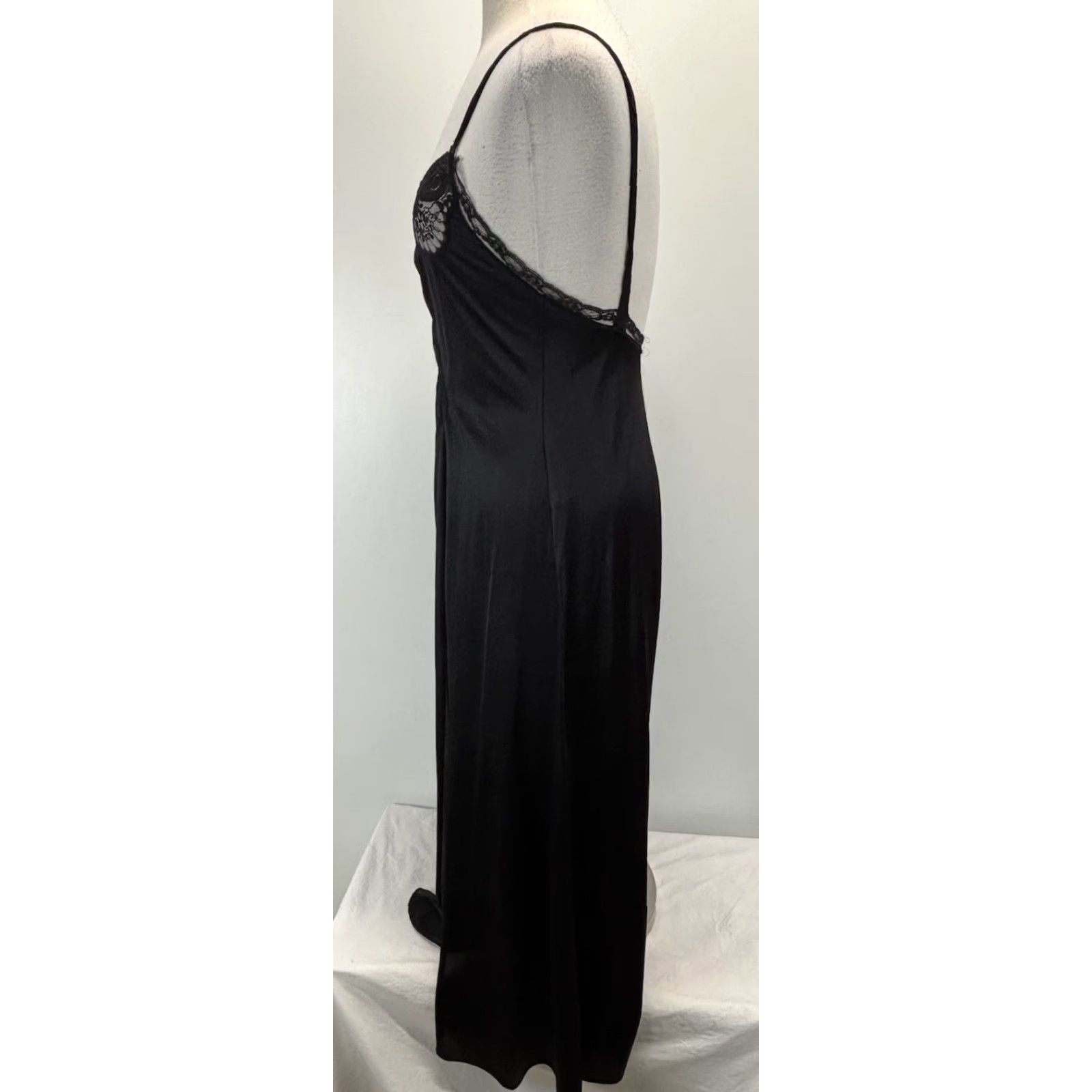 Vintage VINTAGE Kayser Nylon Nightgown Women’s M Black Lace Inserts Long 70s Made USA Womens Size ONE SIZE - 2 Thumbnail