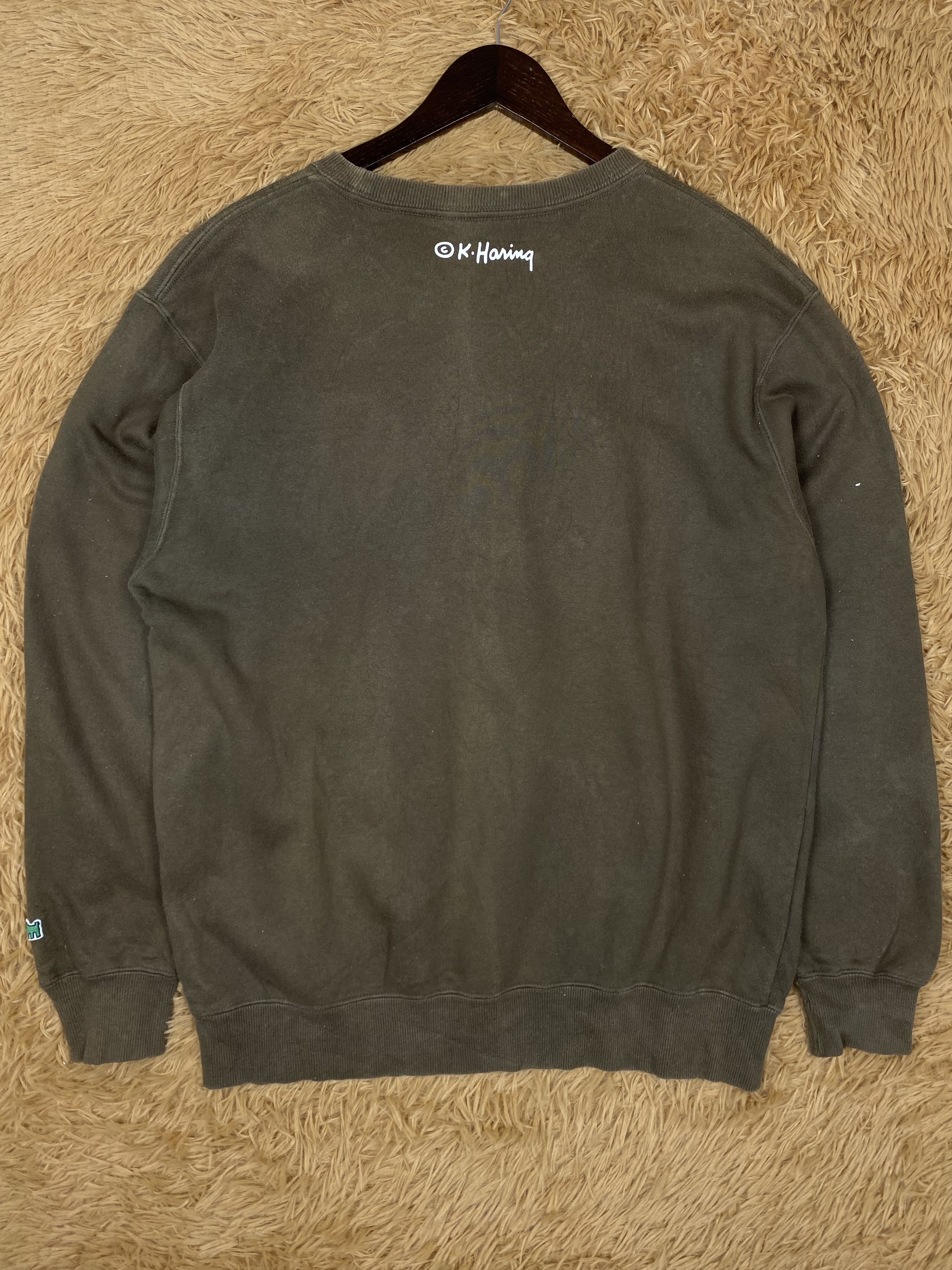 Uniqlo Vintage Uniqlo X Keith Haring Sweatshirts PS0281 Size US L / EU 52-54 / 3 - 5 Thumbnail