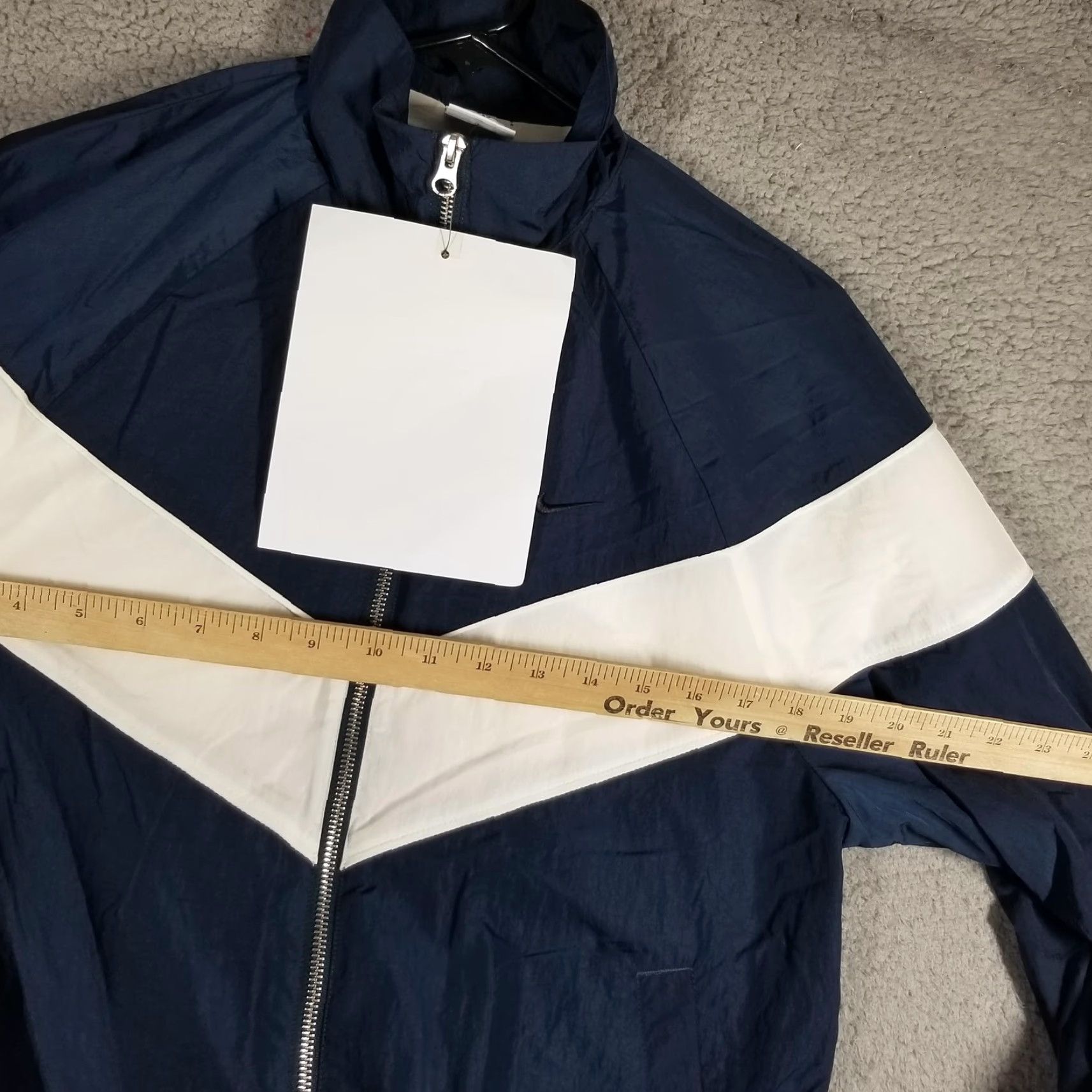 Nike Nike Windrunner Women's Small UV Woven Full-Zip Jacket FV6304-478 Sample Size S / US 4 / IT 40 - 7 Thumbnail