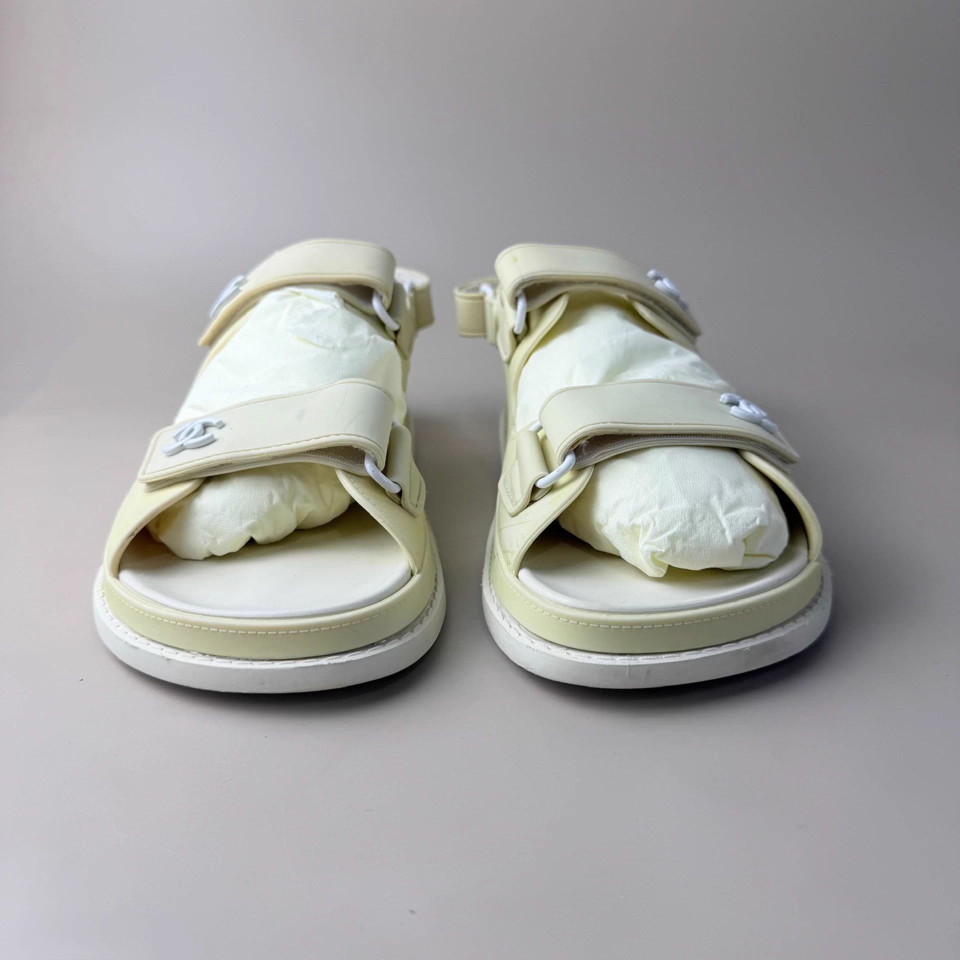 Chanel CHANEL Yellow CC Velcro Strap Sandals 37 Size US 6.5 / IT 36.5 - 2 Thumbnail