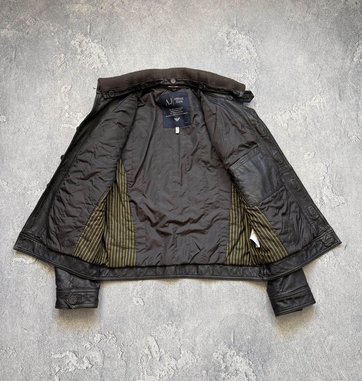 Giorgio Armani Vintage Giorgio Armani Leather Jacket Size L Size US L / EU 52-54 / 3 - 21 Thumbnail
