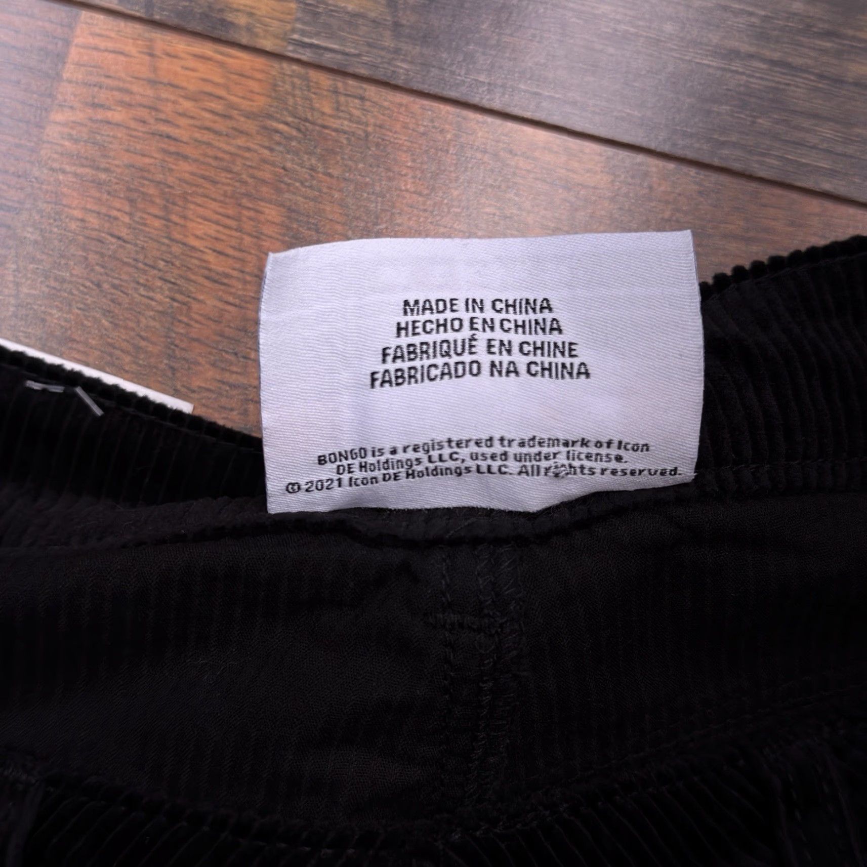 Forever 21 Forever 21 Bongo Corduroy Shorts Womens Medium Black Cut Off New Size 32" / US 10 / IT 46 - 4 Thumbnail
