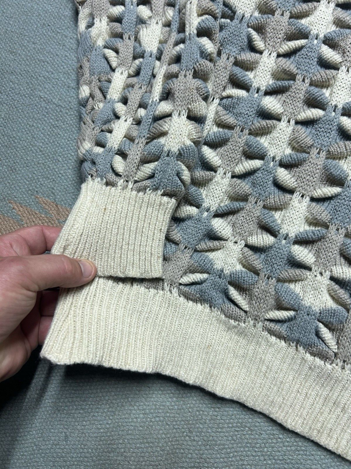Vintage Vintage acrylic sweater deep knit 3D textured geometric larg Size US L / EU 52-54 / 3 - 2 Thumbnail