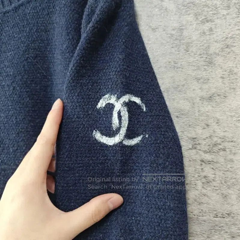Chanel Chanel Navy Wool Lion Sweater . Size M / US 6-8 / IT 42-44 - 3 Thumbnail