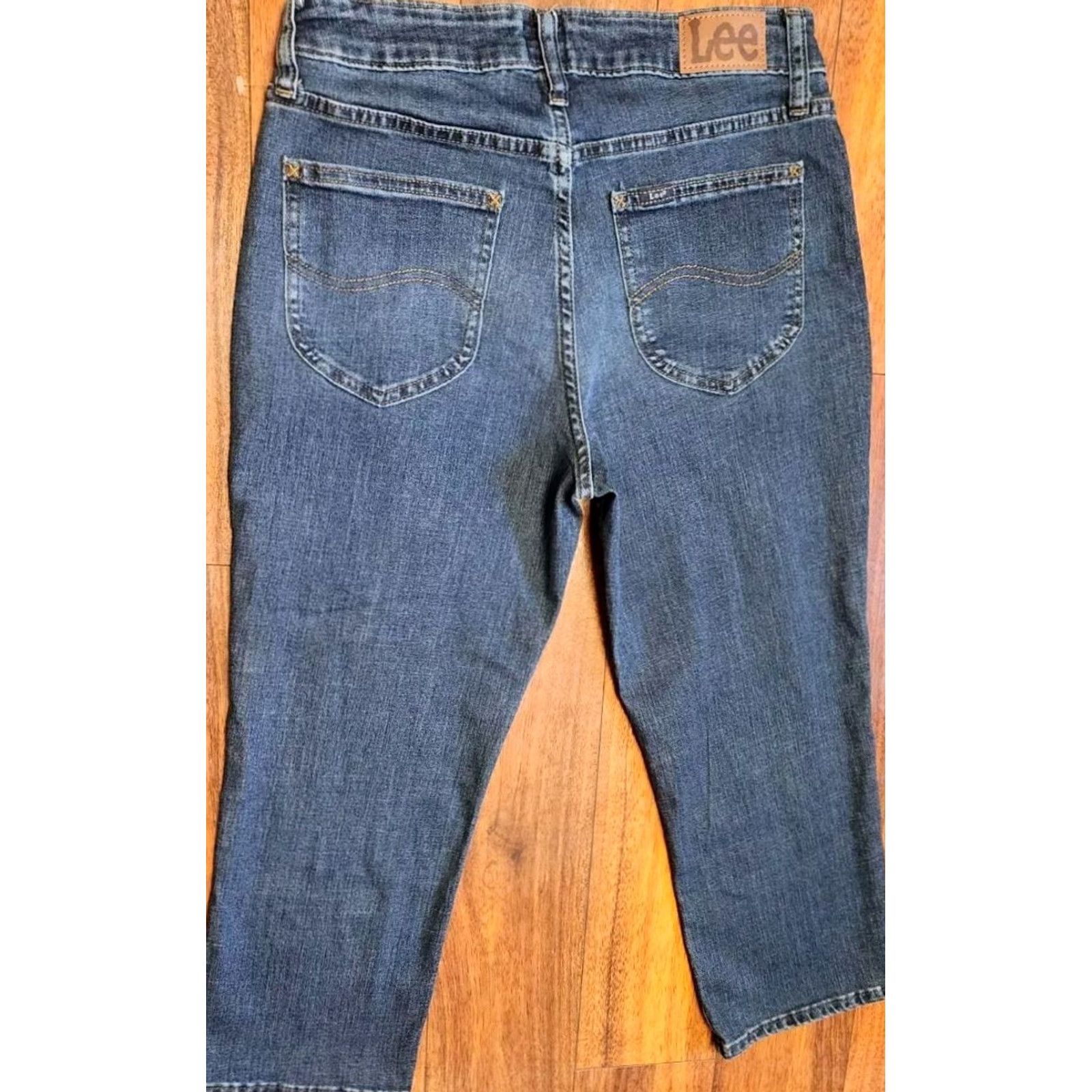 Lee LEE Crop Jeans Dark Denim Capris Stormy Lines Women's Mid Rise 6M Pants NWT Cotton Blend Blue Regular Pants 28" Waist 22" Inseam Capris/Jeans Womens Size 28" / US 6 / IT 42 - 3 Thumbnail