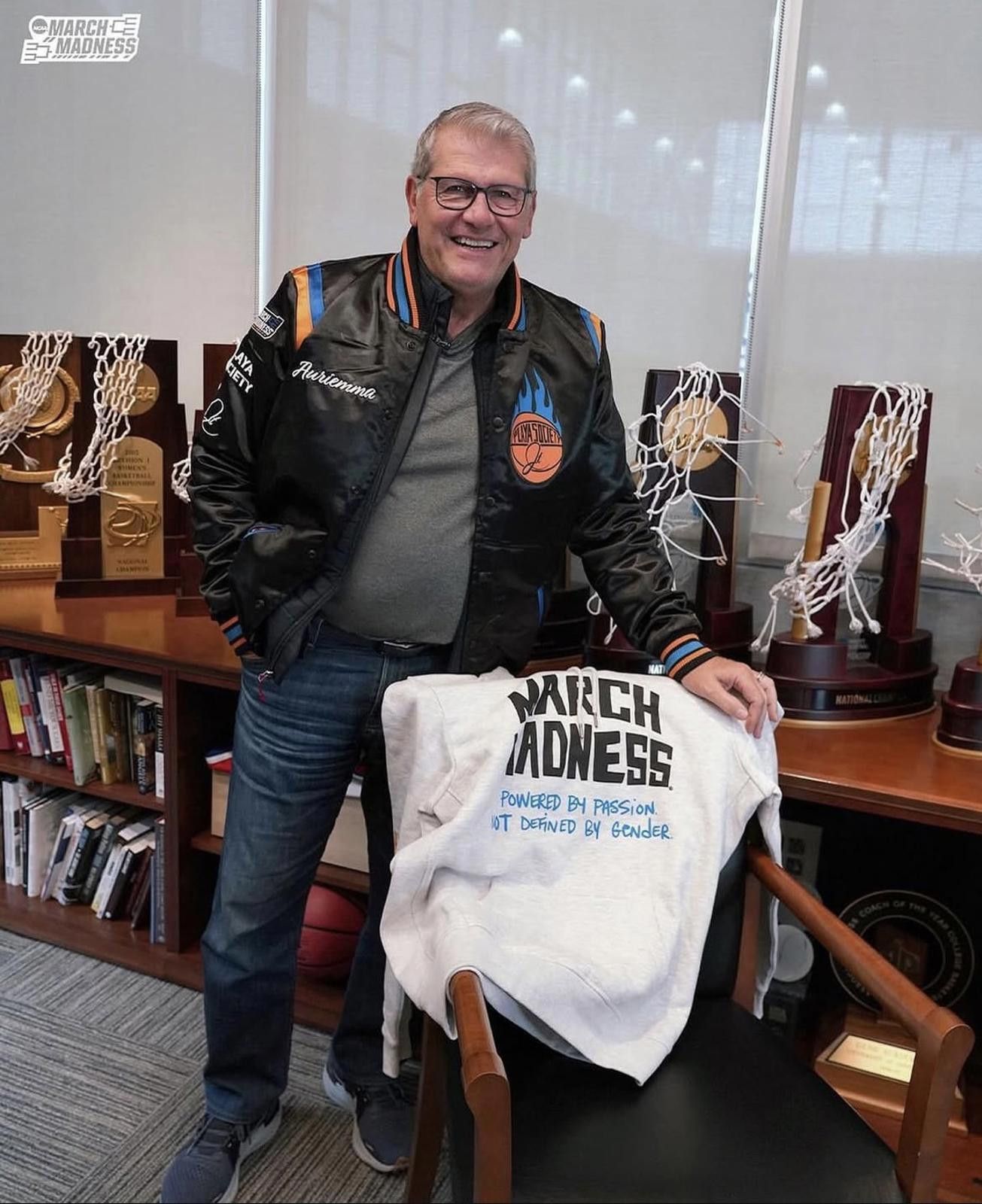 The Unbranded Brand Playa Society Varsity Jacket NCAA March Madness Size US S / EU 44-46 / 1 - 2 Thumbnail